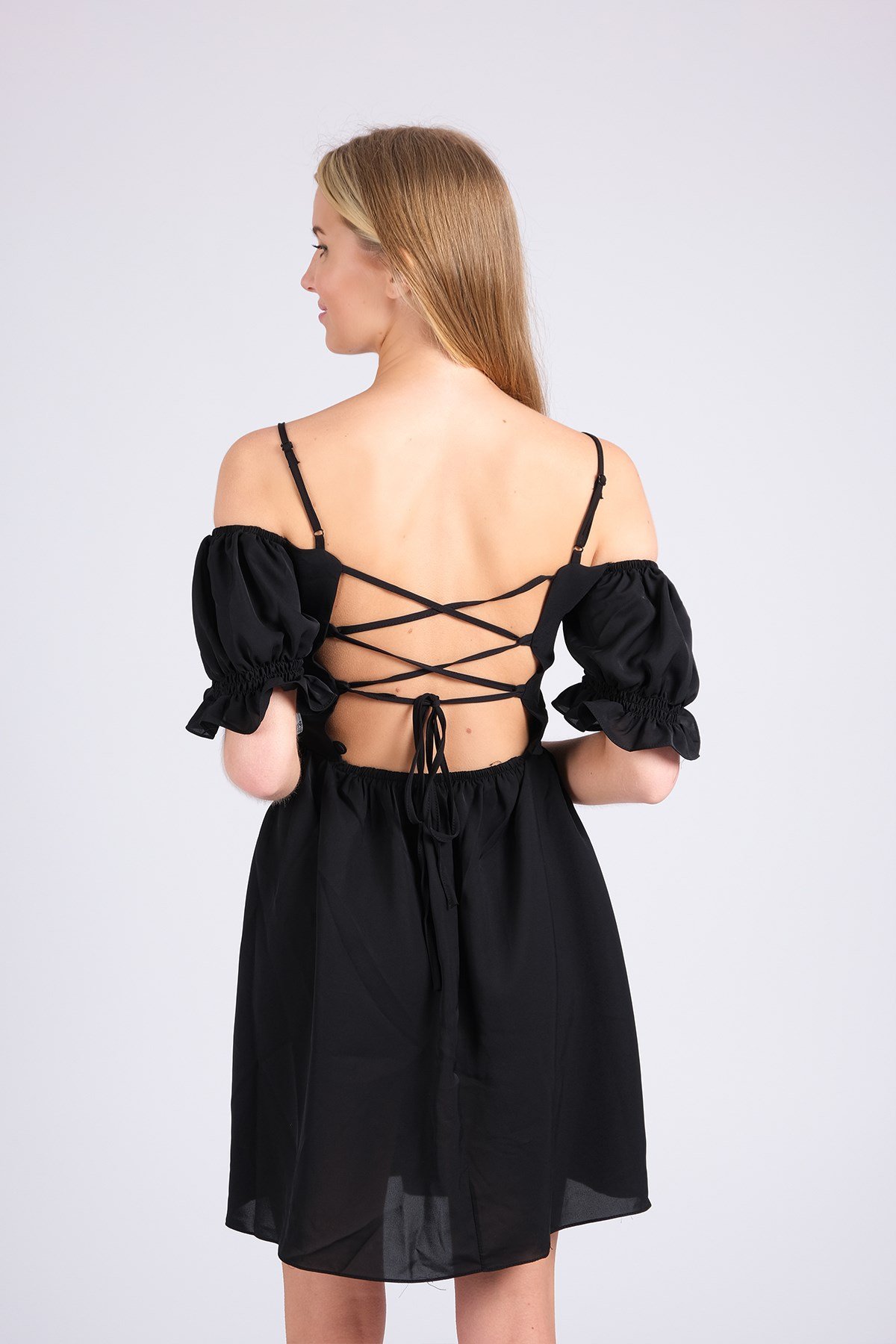 Siyah Renk İp Askılı Kısa Kollu Kadın Elbise-Elbise ve Kombin-Mio Gusto-G0019BLK