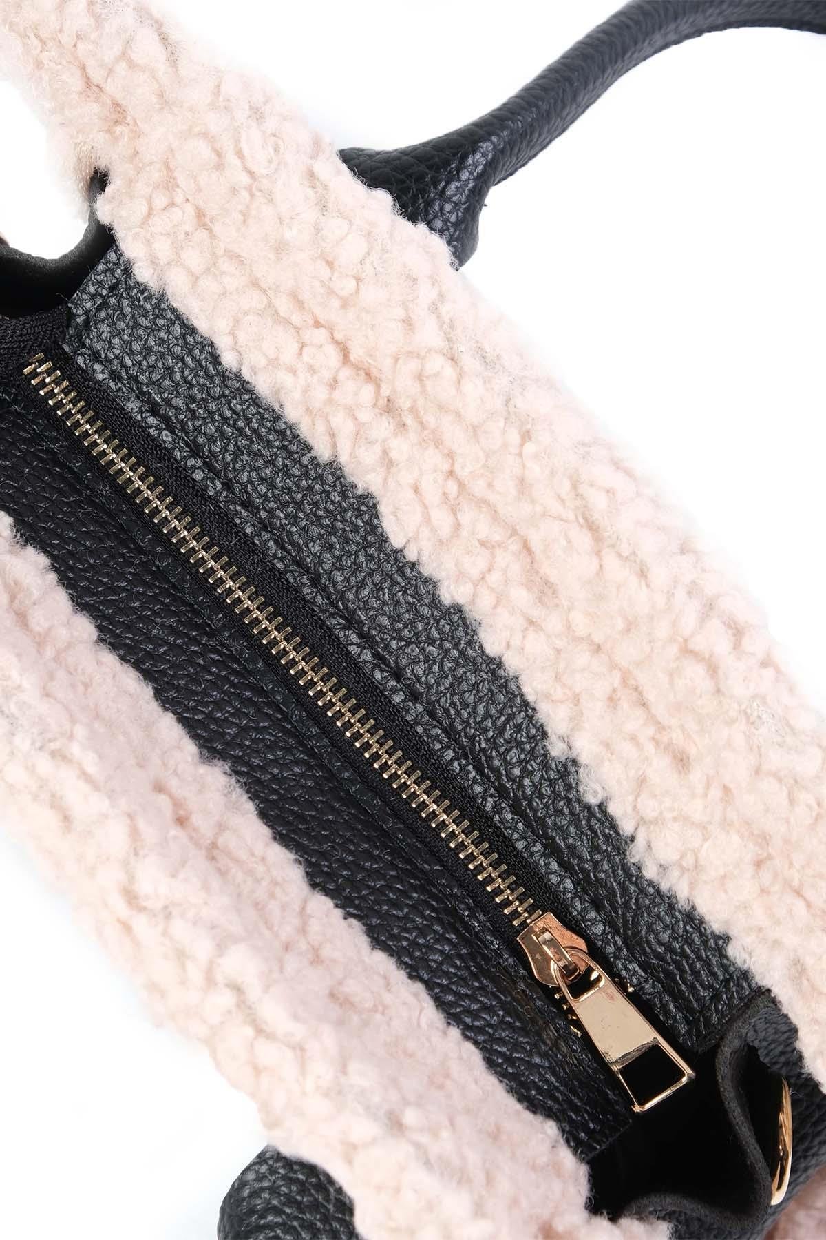 Siyah Renk Suni Kürk Detaylı El Ve Omuz Çantası -ÇANTA-Mio Gusto-C0074BLS