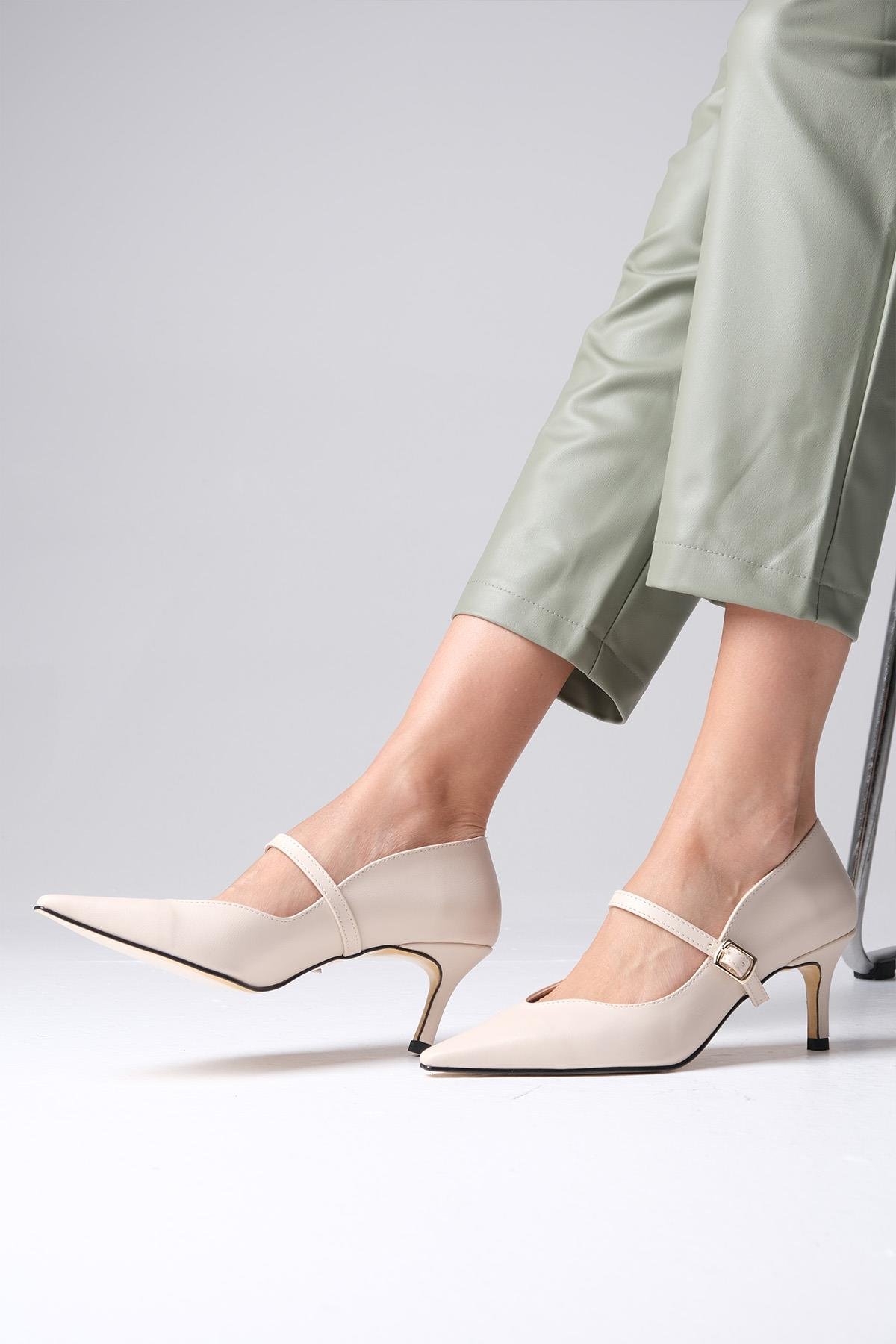 Solene Bej Renk Topuklu Ayakkabı-Low Heels-Mio Gusto-02334BEC
