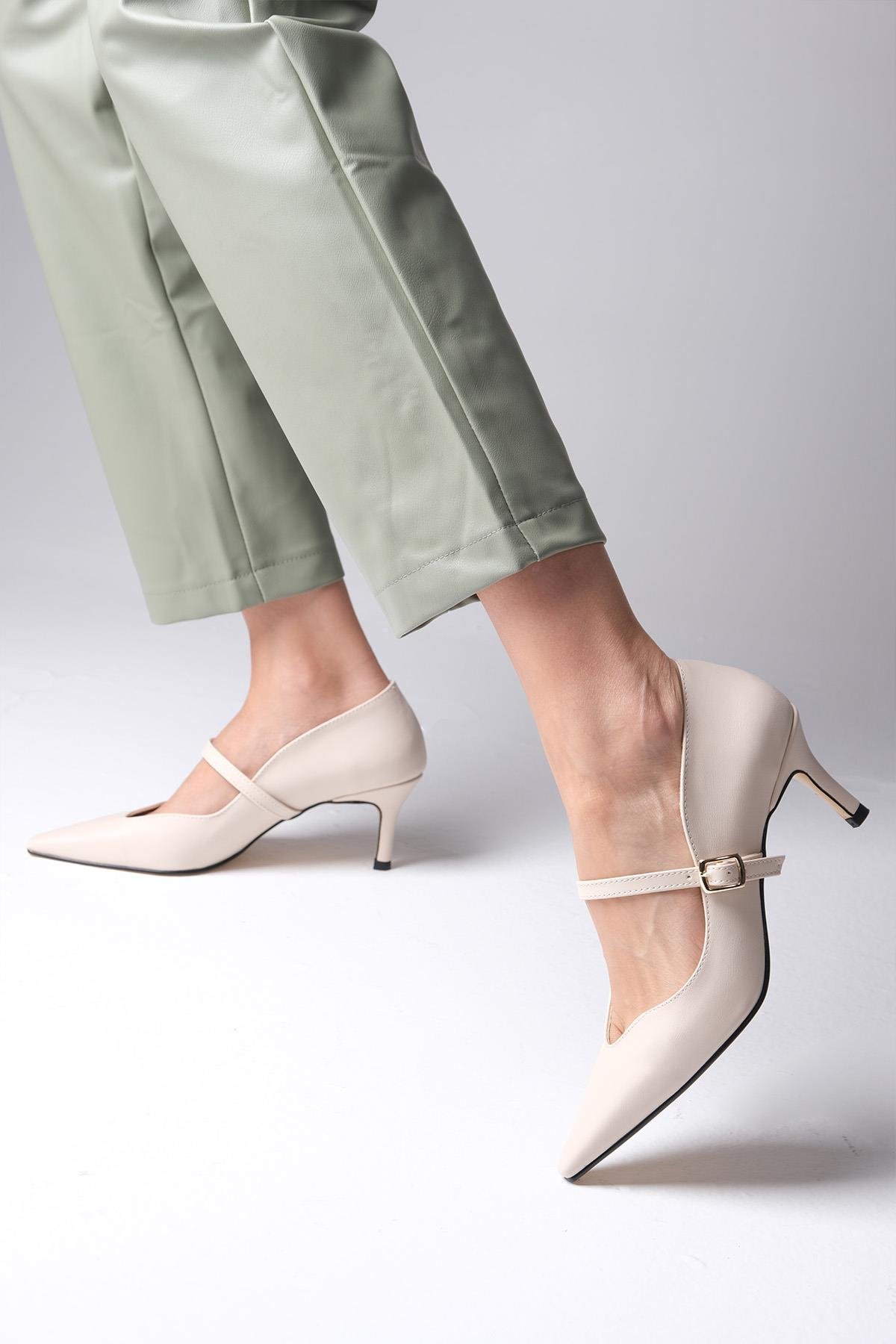 Solene Bej Renk Topuklu Ayakkabı-Low Heels-Mio Gusto-02334BEC