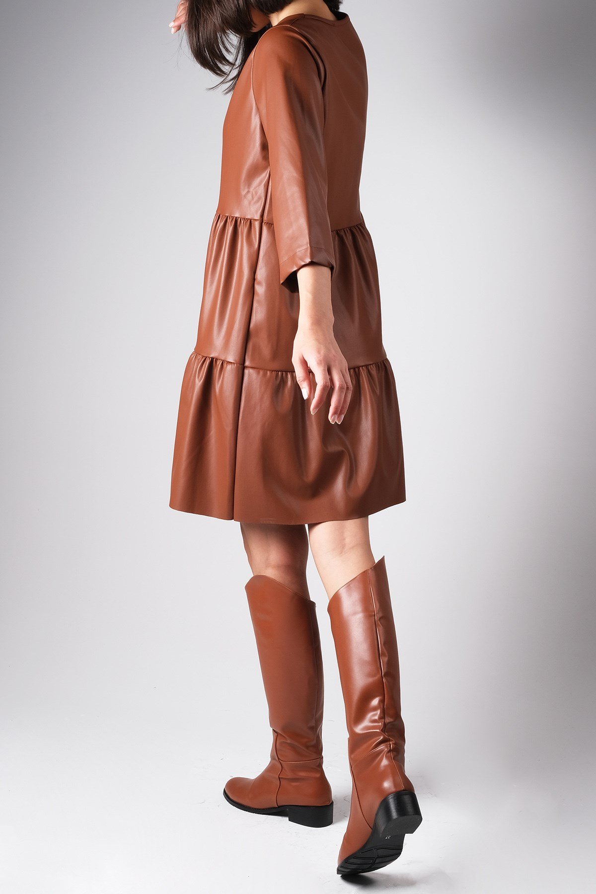 Taba Renk Kadın Deri Elbise-Elbise ve Kombin-Mio Gusto-G0030TAK