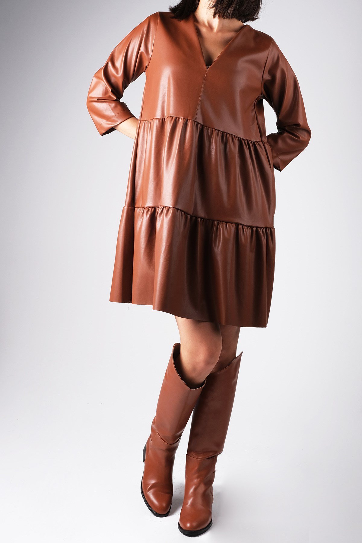 Taba Renk Kadın Deri Elbise-Elbise ve Kombin-Mio Gusto-G0030TAK