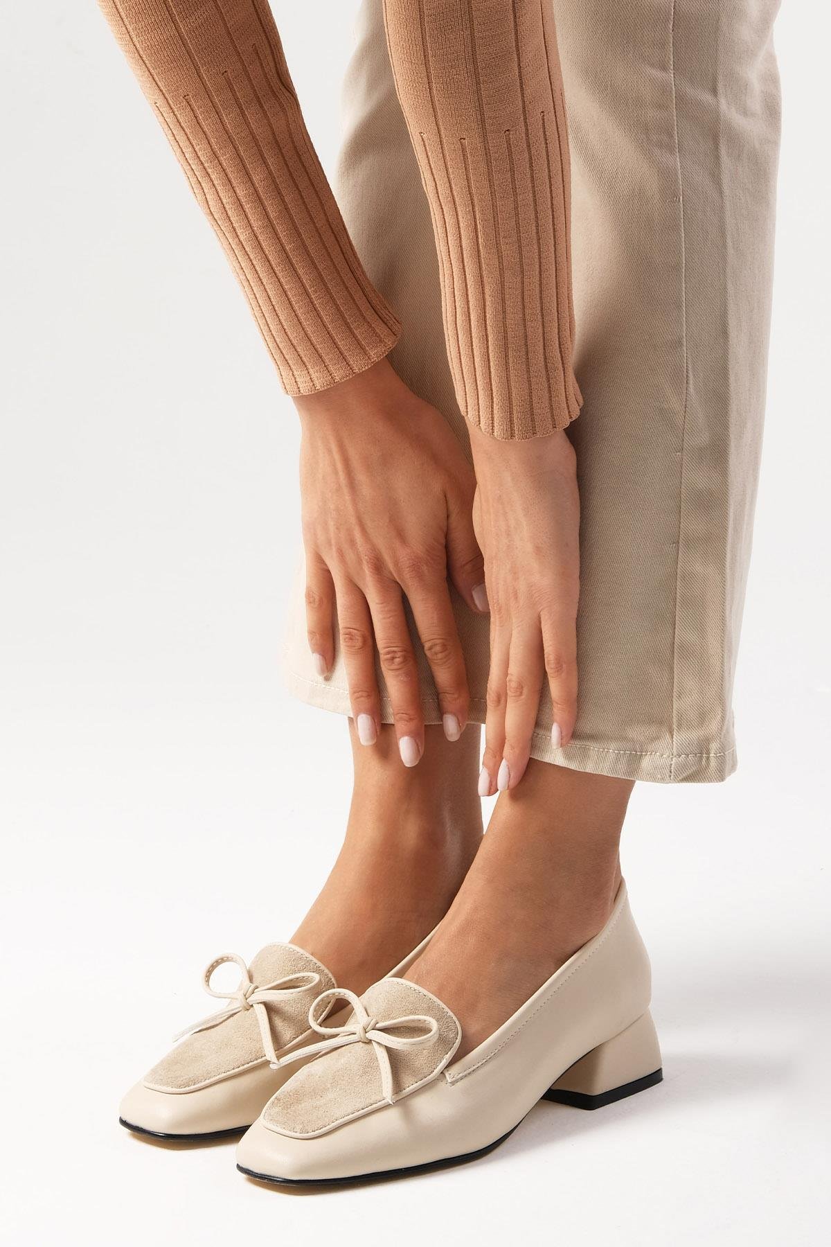 Tilda Bej Renk Kısa Topuklu Ayakkabı-Kısa Topuklu-Mio Gusto-01515BEZ