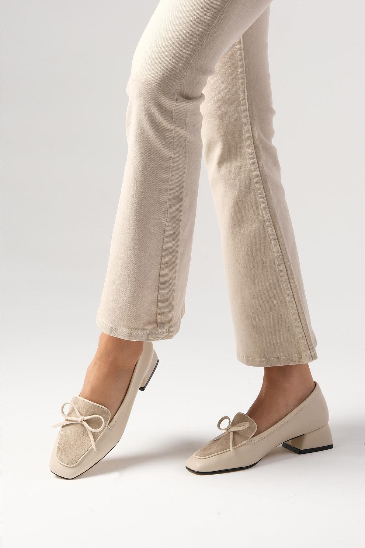 Tilda Bej Renk Kısa Topuklu Ayakkabı-Kısa Topuklu-Mio Gusto-01515BEZ