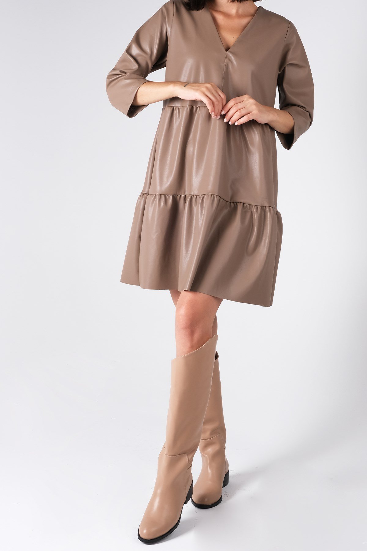 Vizon Renk Kadın Deri Elbise-Elbise ve Kombin-Mio Gusto-G0030MIK