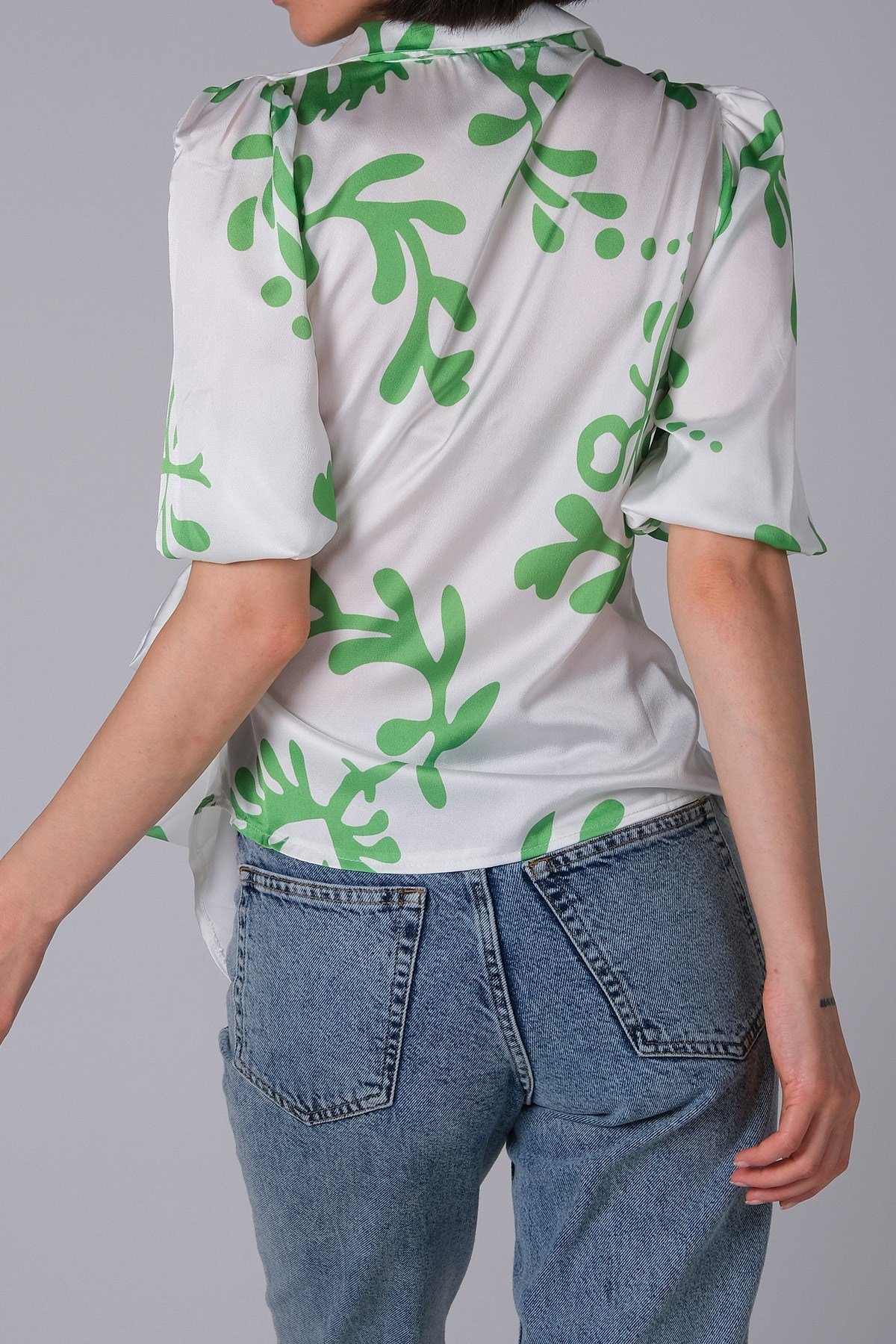 Yeşil Renk Desenli Kadın Bluz Gömlek-Gömlek -Mio Gusto-G0028GNK