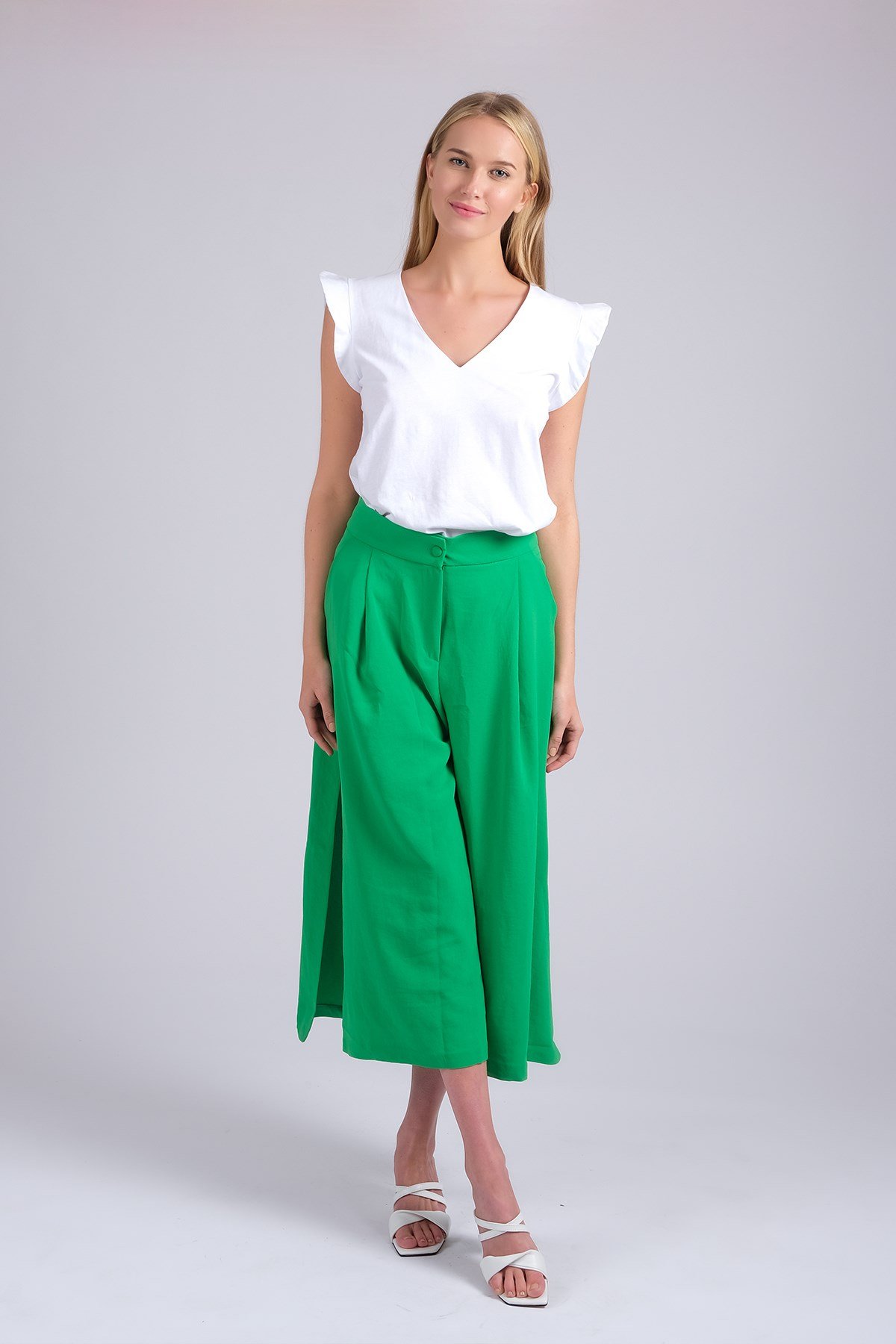 Yeşil Renk Yanları Yırtmaçlı Kadın Pantalon-Pantolon-Mio Gusto-G0021GNK