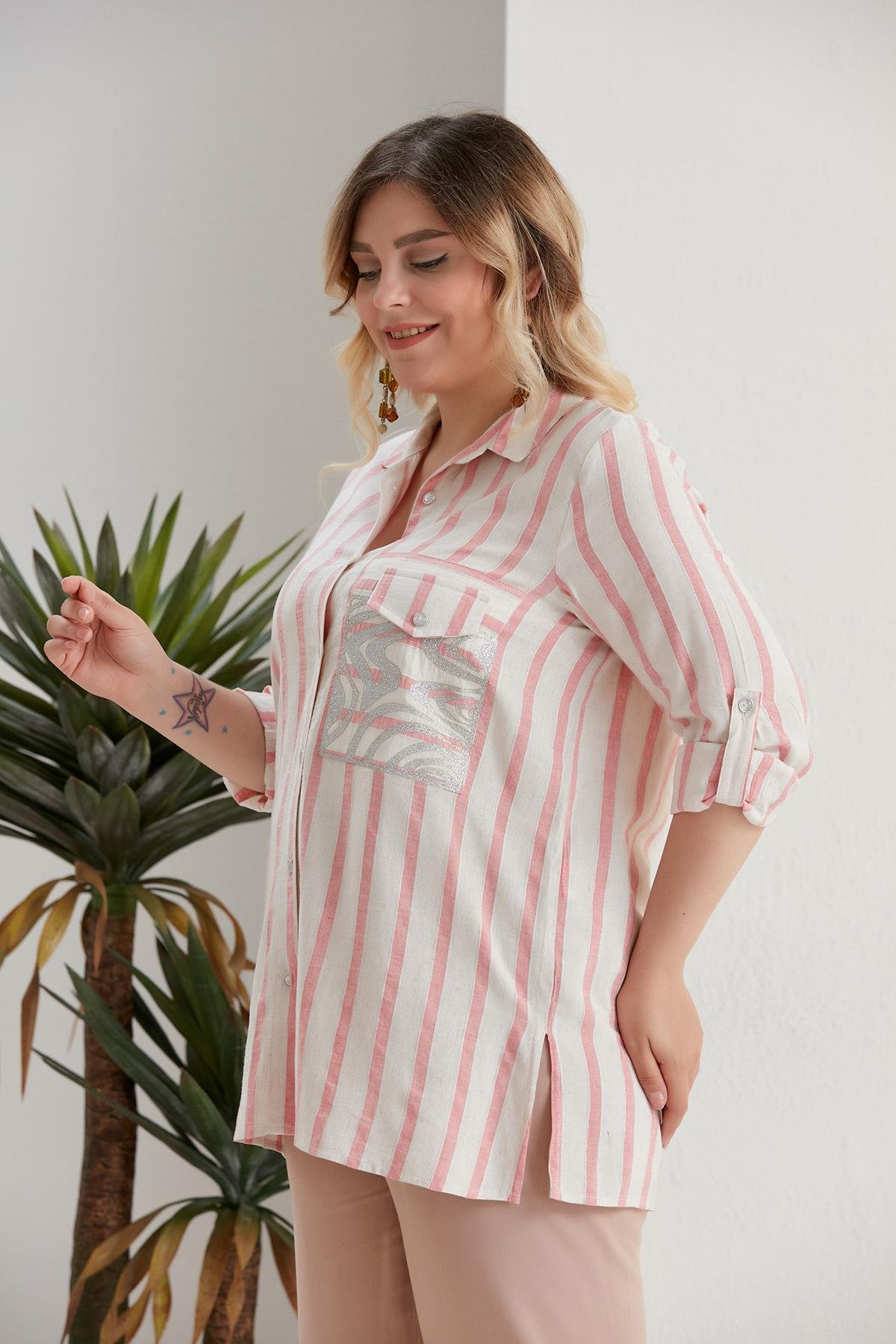 Büyük Beden Çizgili Cebi Zebra Desen Baskılı Bordo Gömlek