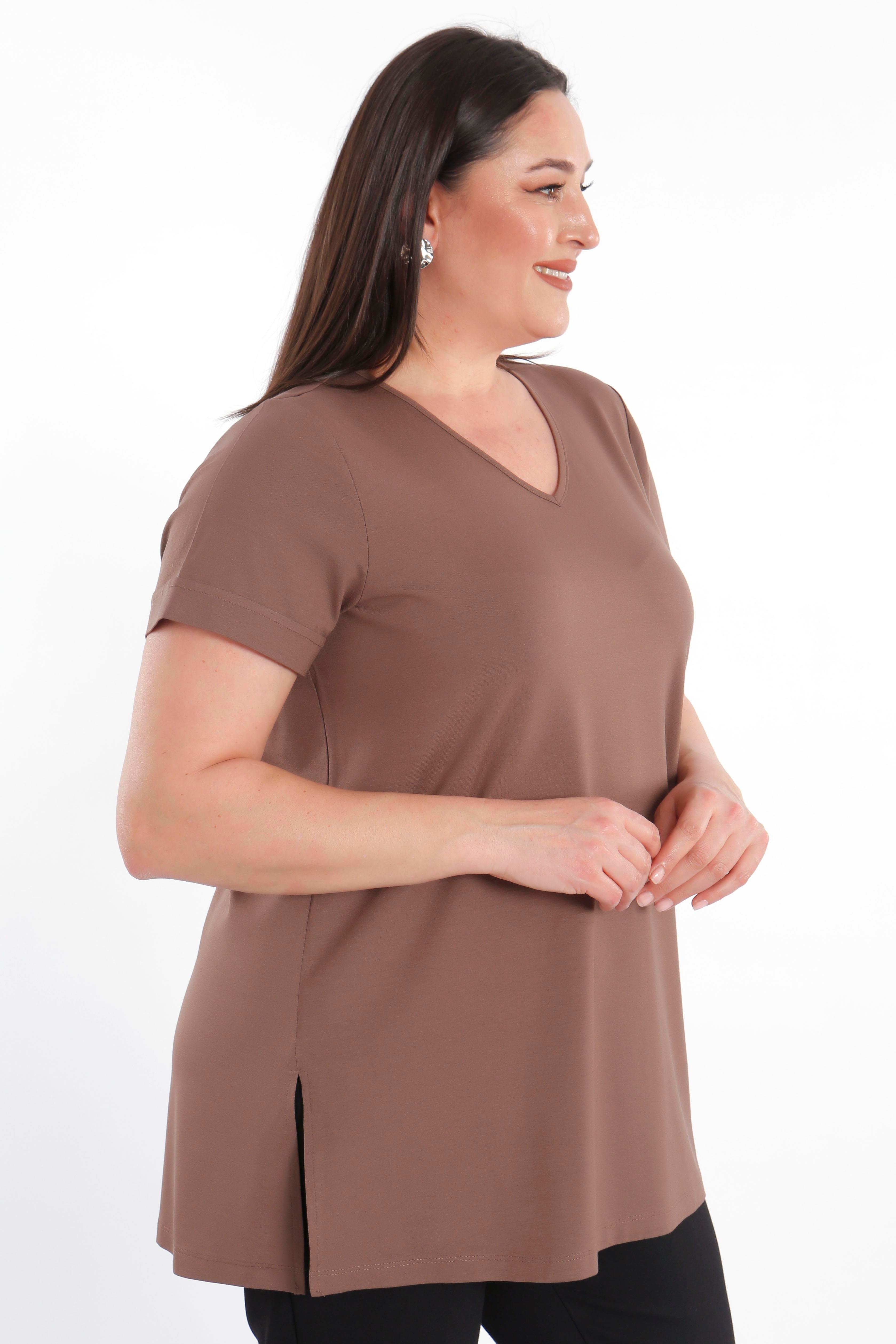 Büyük Beden Kadın V Yakalı Yırtmaçlı Basic Kahverengi Bluz (T-Shirt)