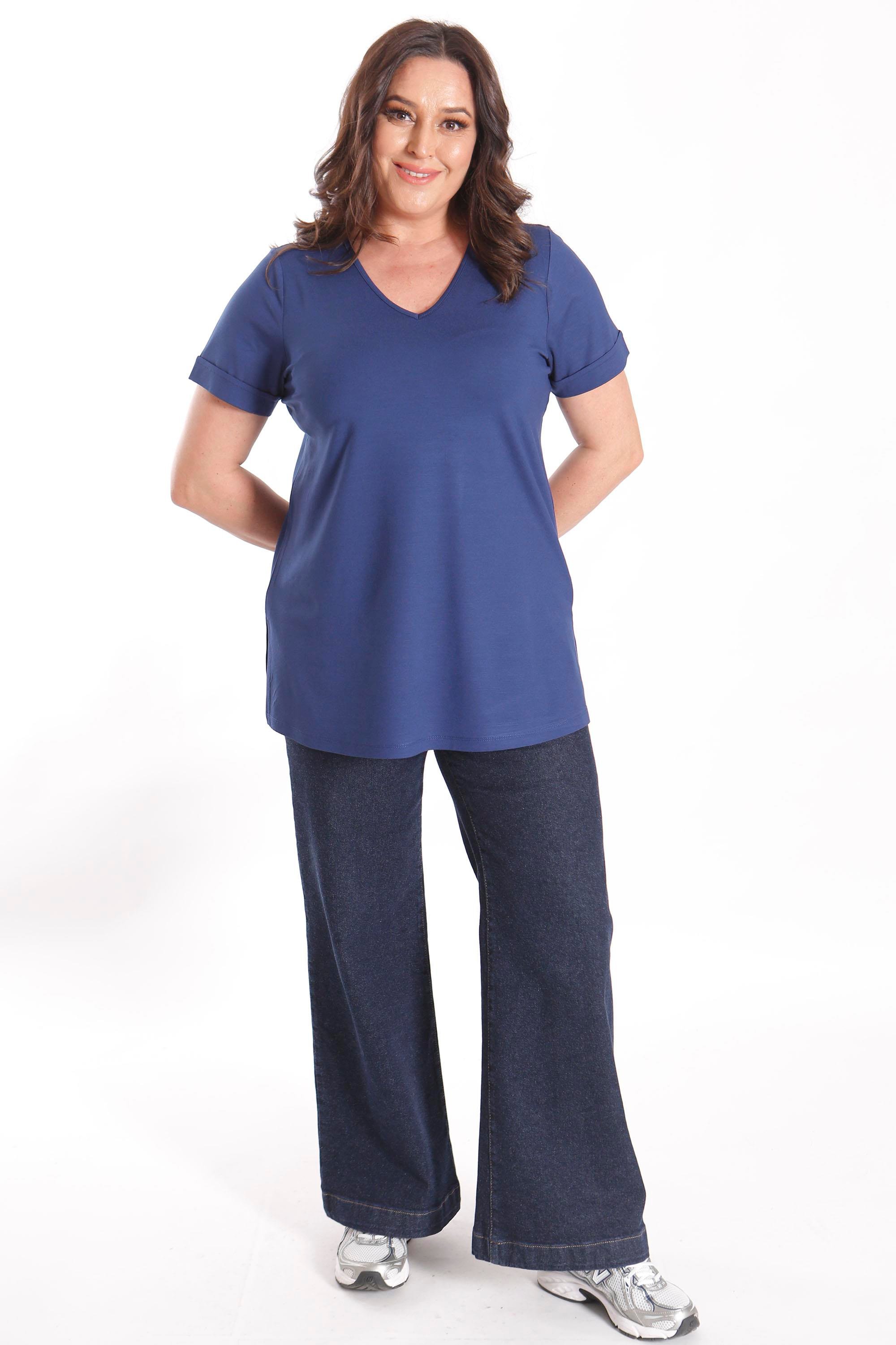 Büyük Beden Kadın V Yakalı Yırtmaçlı Basic İndigo Bluz (T-Shirt)