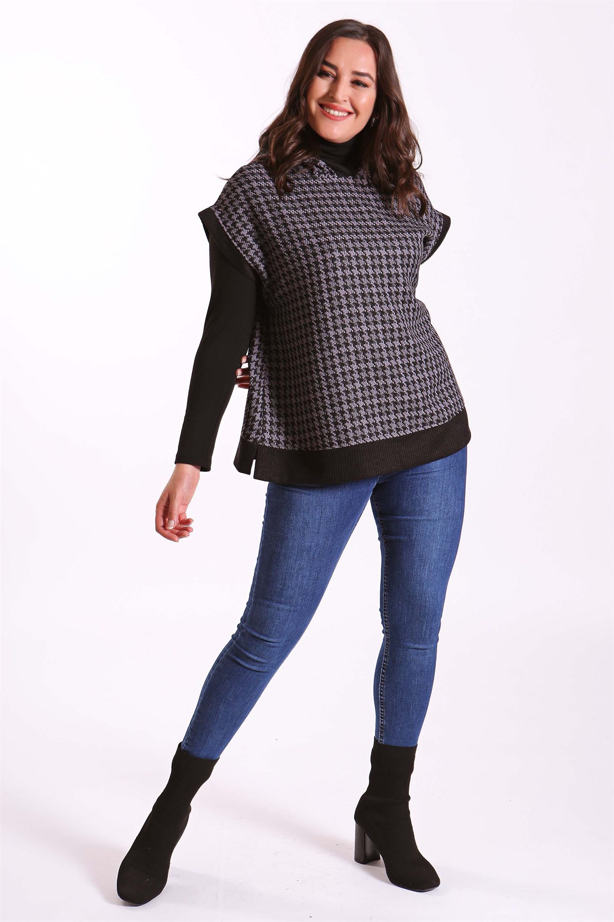 Büyük Beden Kapşonlu Kazayağı Desenli Antrasit Süveter