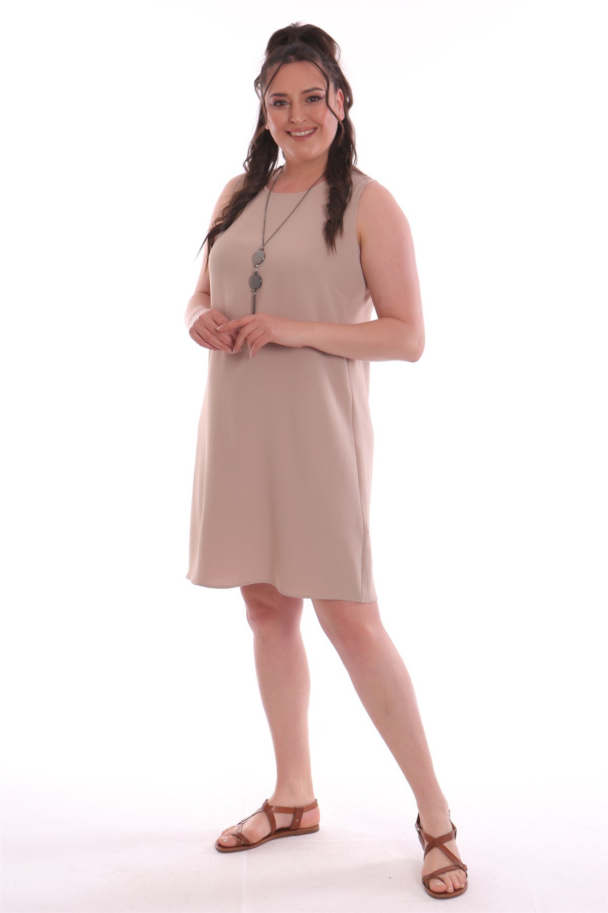 Büyük Beden Kolsuz Taş Elbise