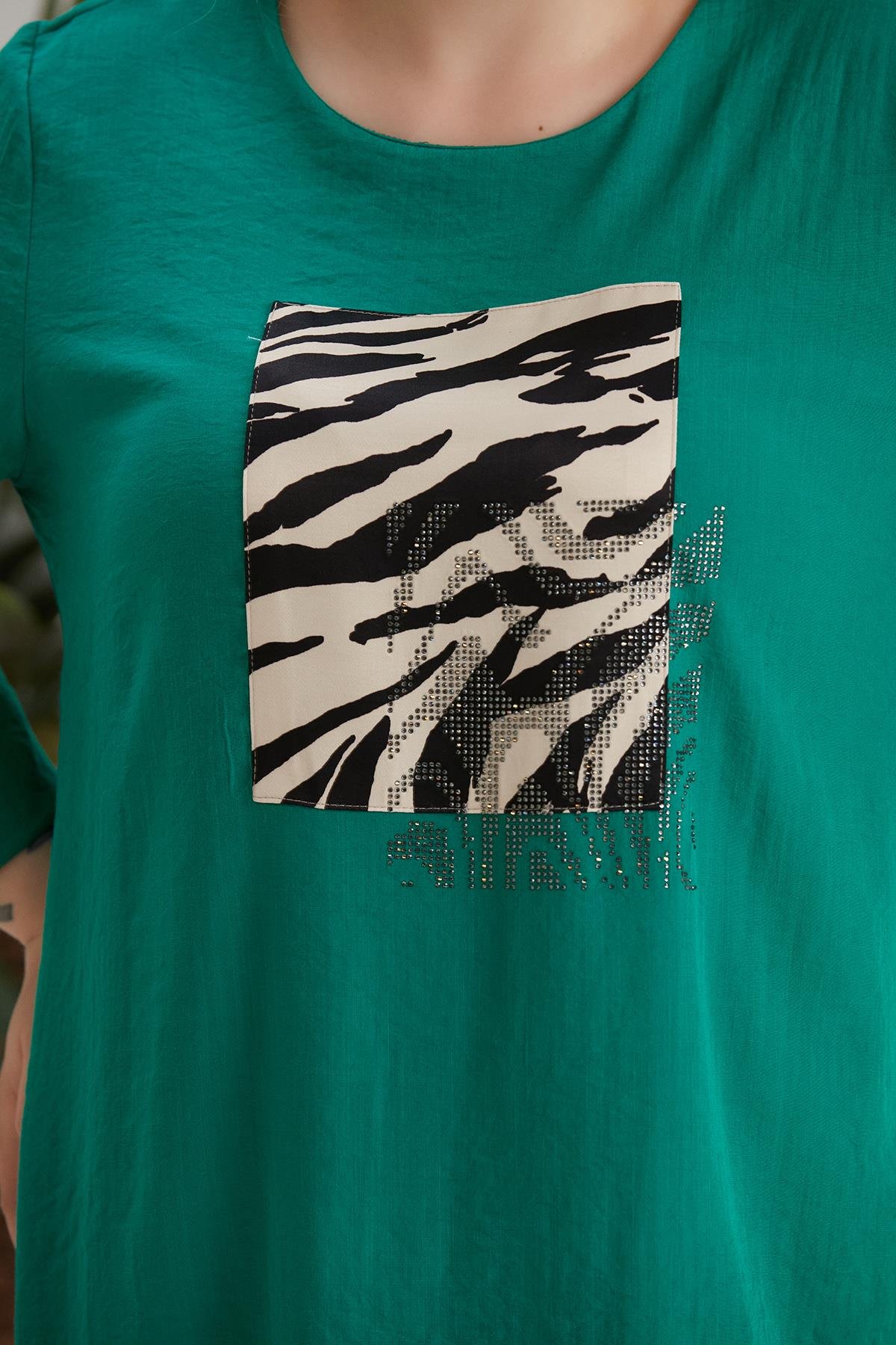 Büyük Beden Ön Zebra Desen Taş Baskılı Yeşil Tunik