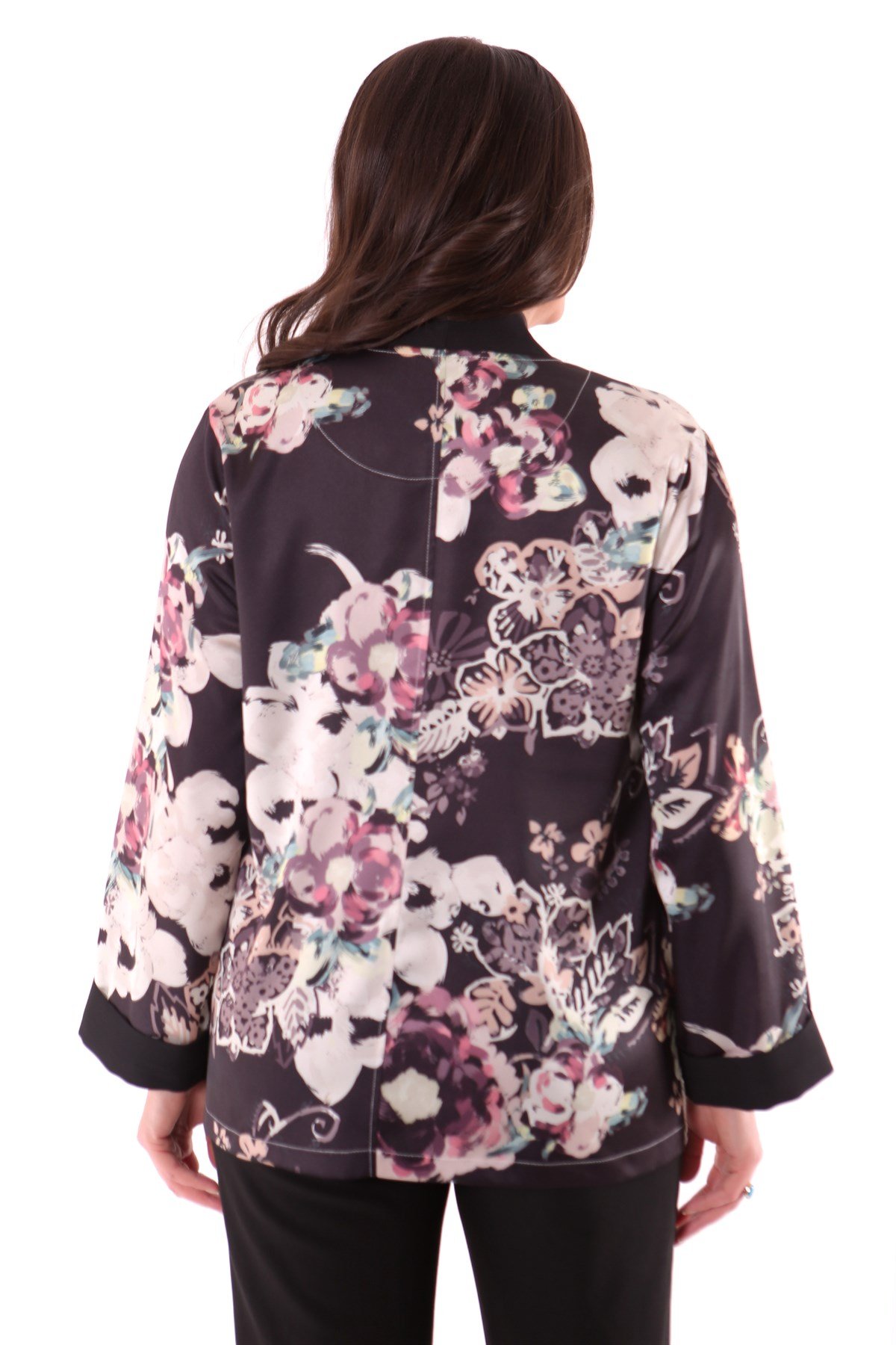 Büyük Beden Saten Çiçek Desenli Siyah Kimono 