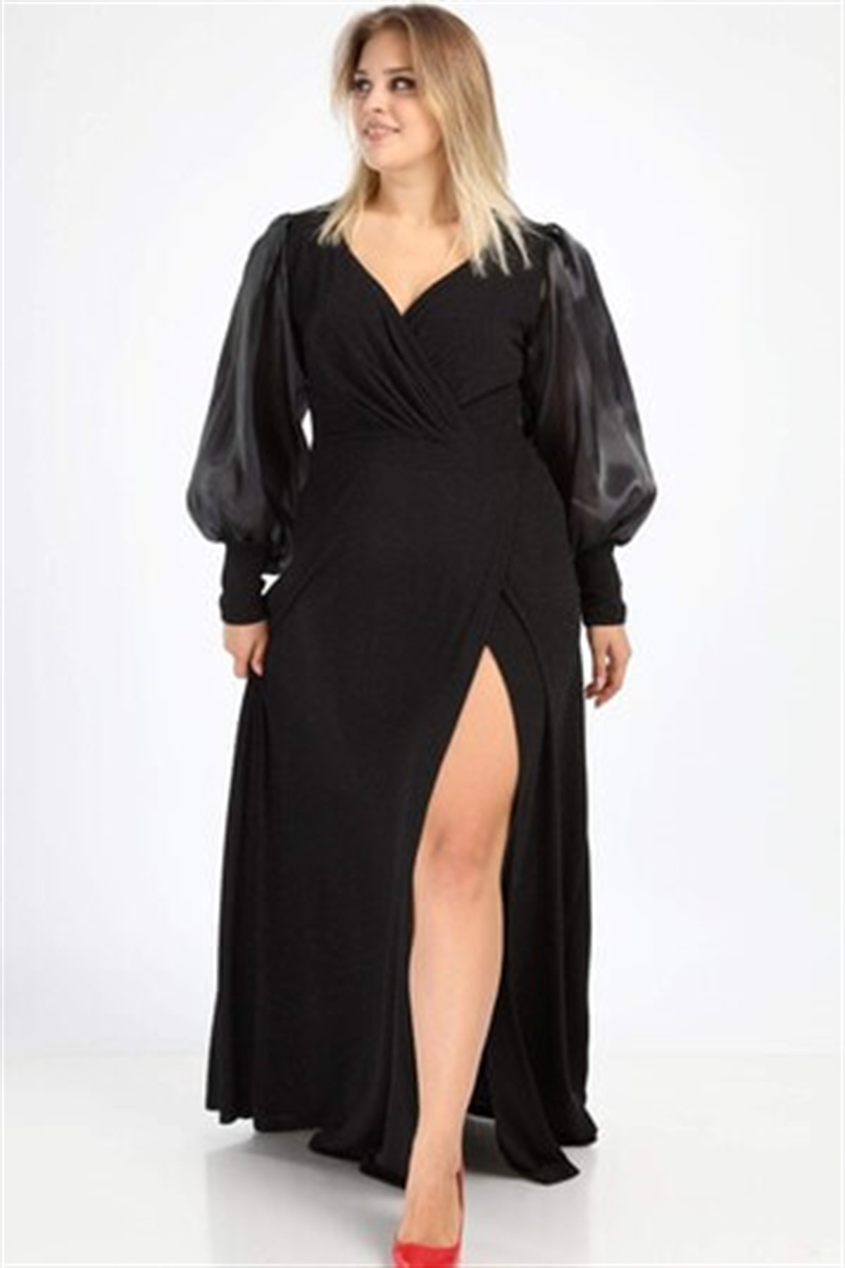 Büyük Beden Yırtmaç Detaylı Siyah Abiye Elbise