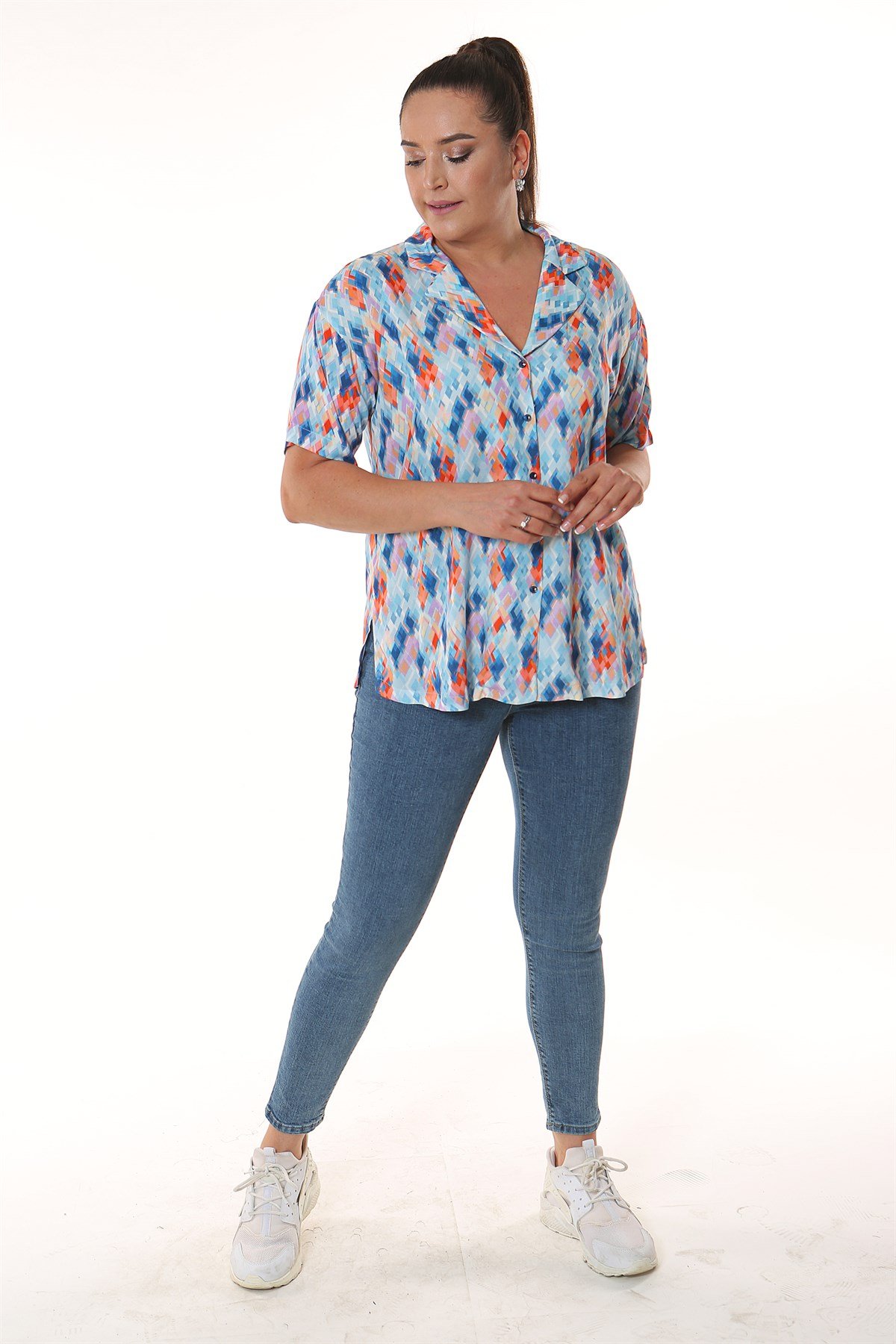 Geometrik Desen Erkek Yaka Kısa Kol Mavi Gömlek 