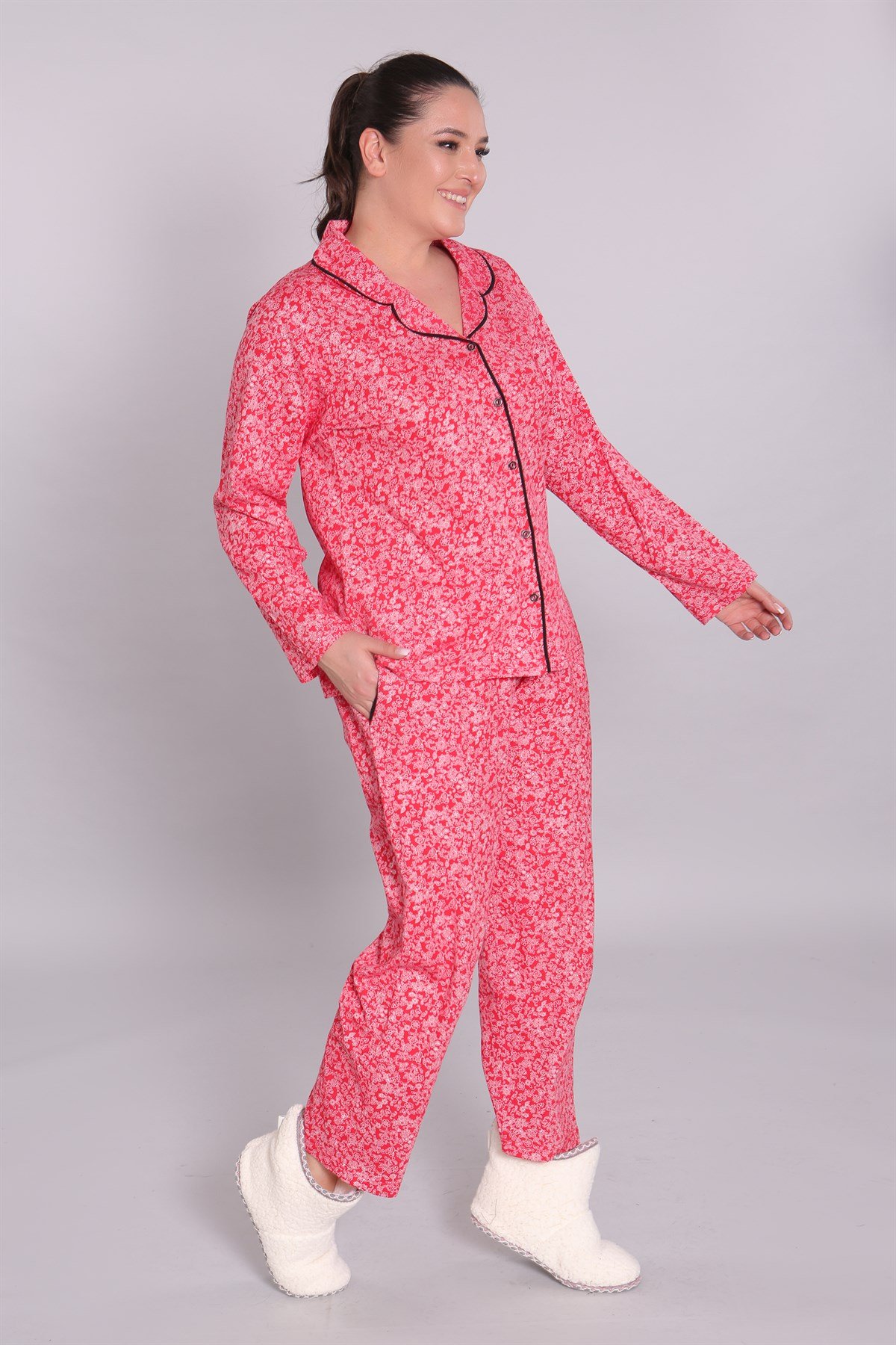 Ön Düğmeli Çiçek Desenli Mercan  Pijama Takımı