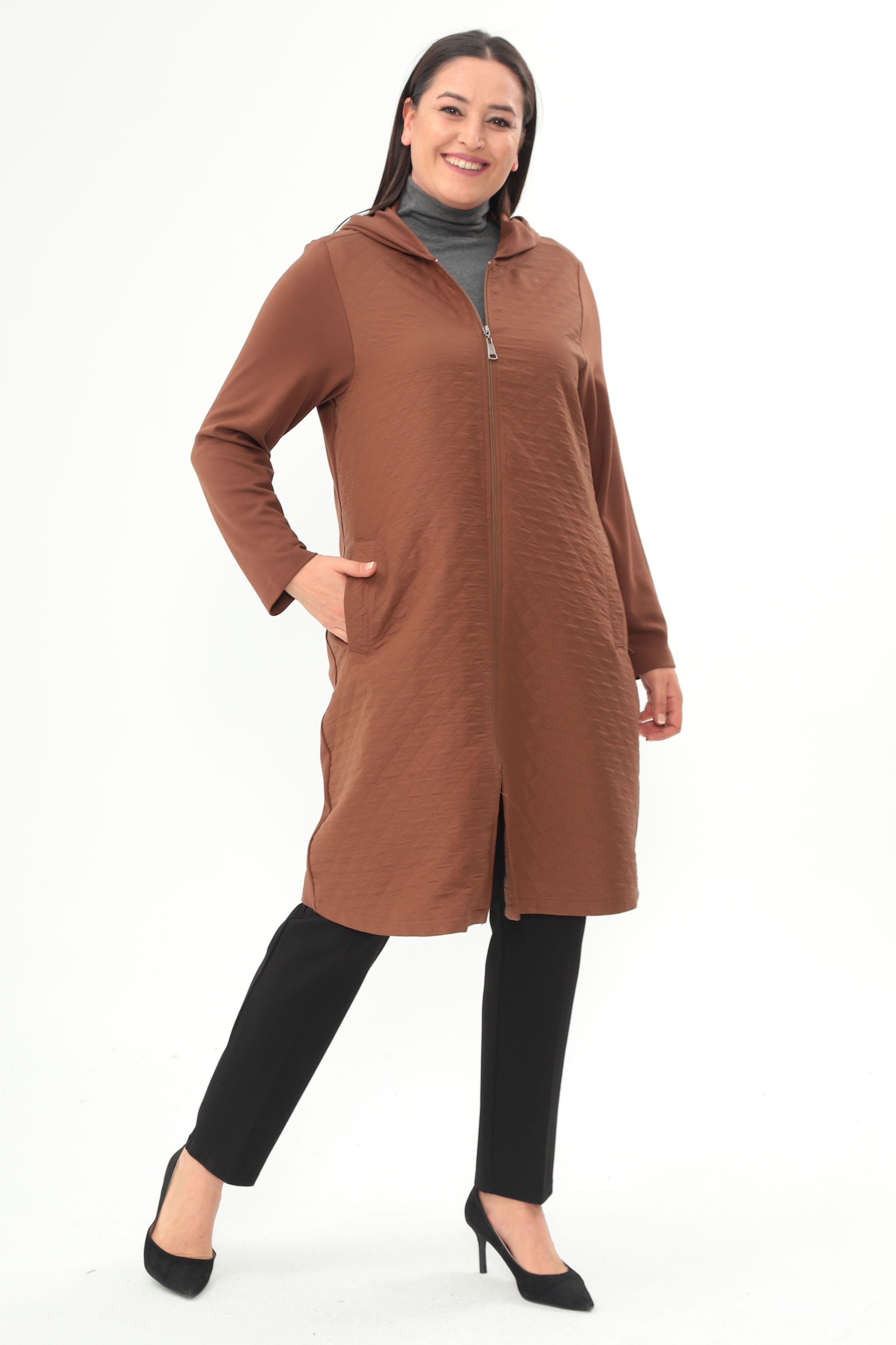 Trend42plus Büyük Beden Baklava Desen Fermuarlı Kahverengi Kap