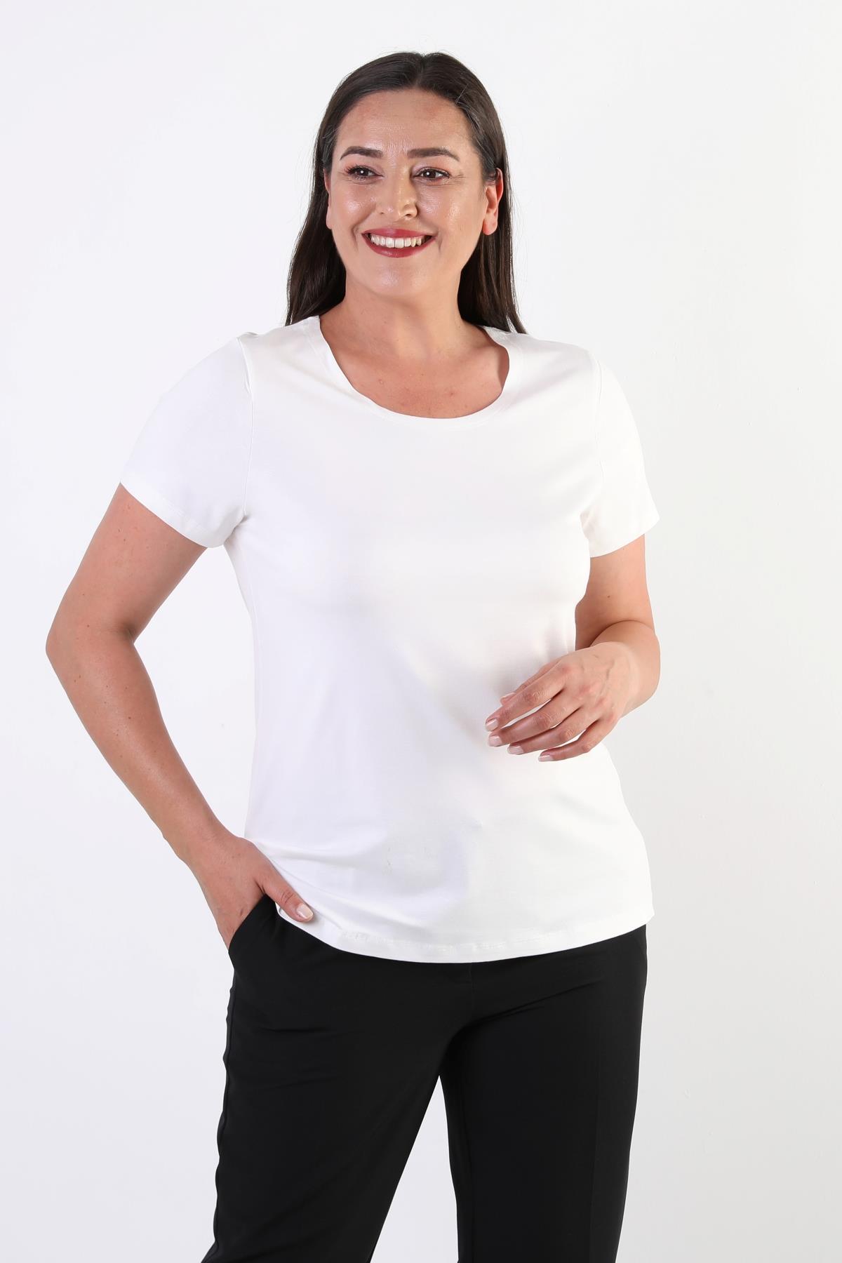 Trend42plus Büyük Beden Bisiklet Yaka Basic Ekru Bluz