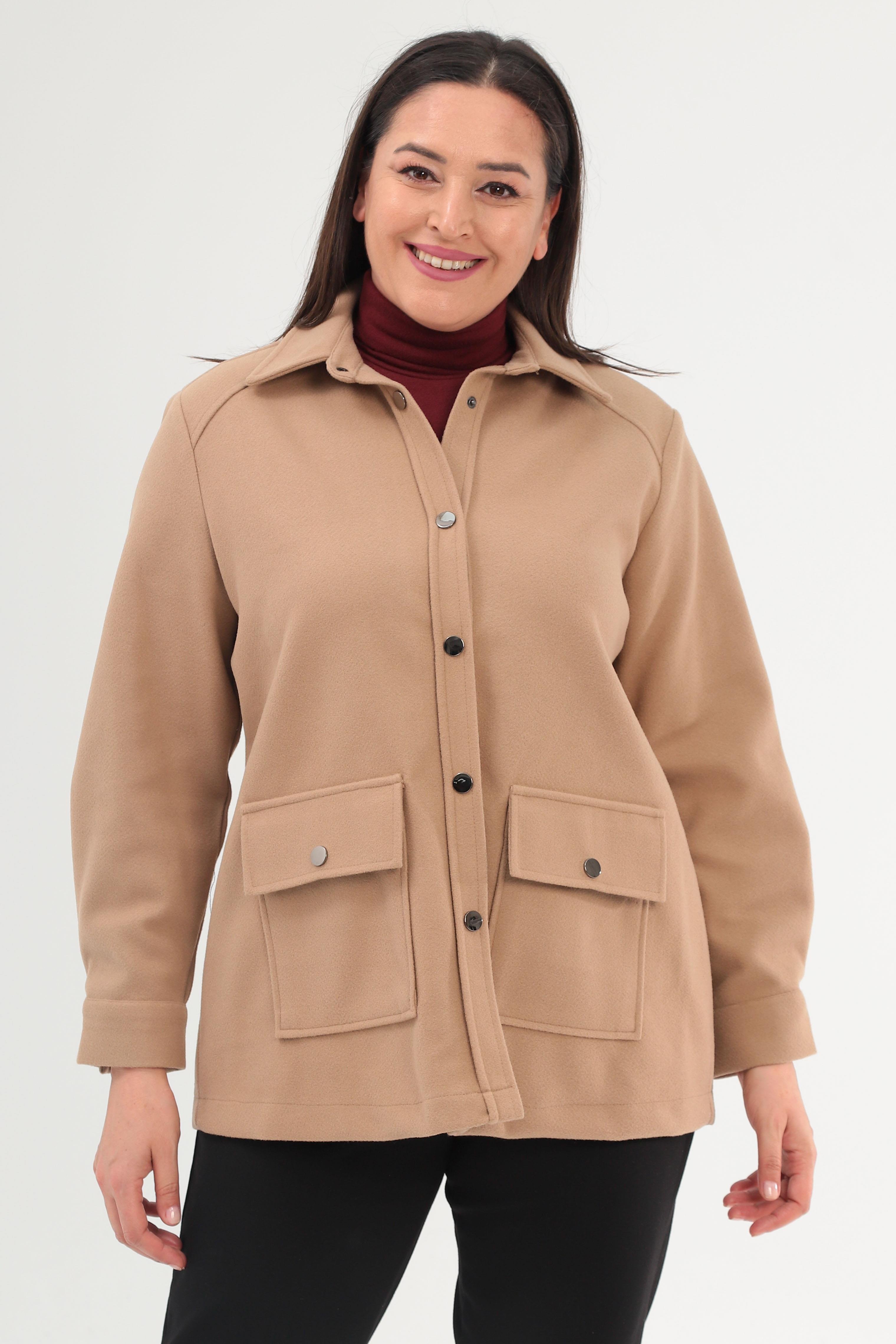 Trend42plus Büyük Beden Çıt Çıt Düğmeli Cep Detaylı Kaşe Bej Ceket