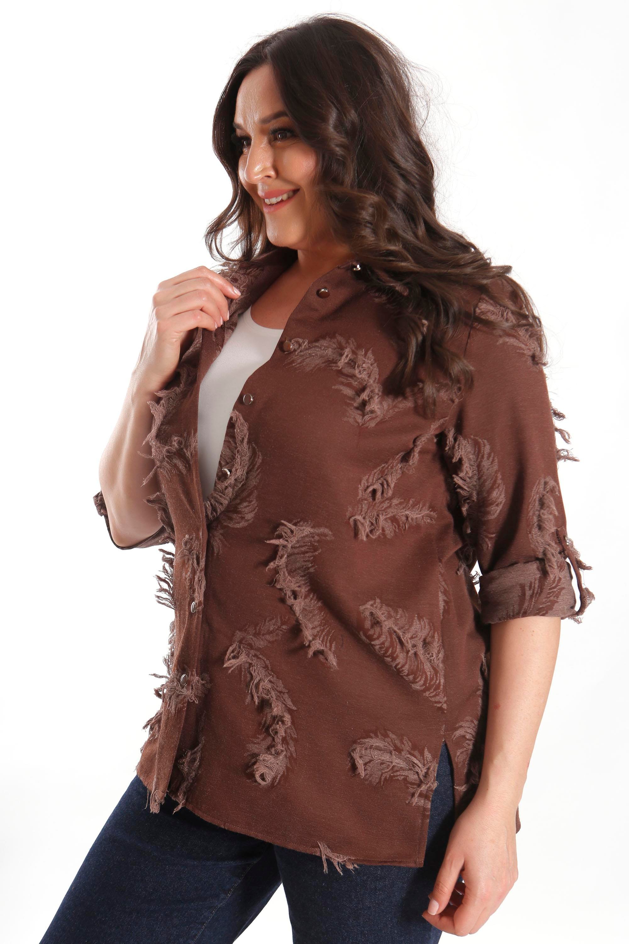 Trend42plus Büyük Beden Kendinden Desenli Kahverengi Gömlek