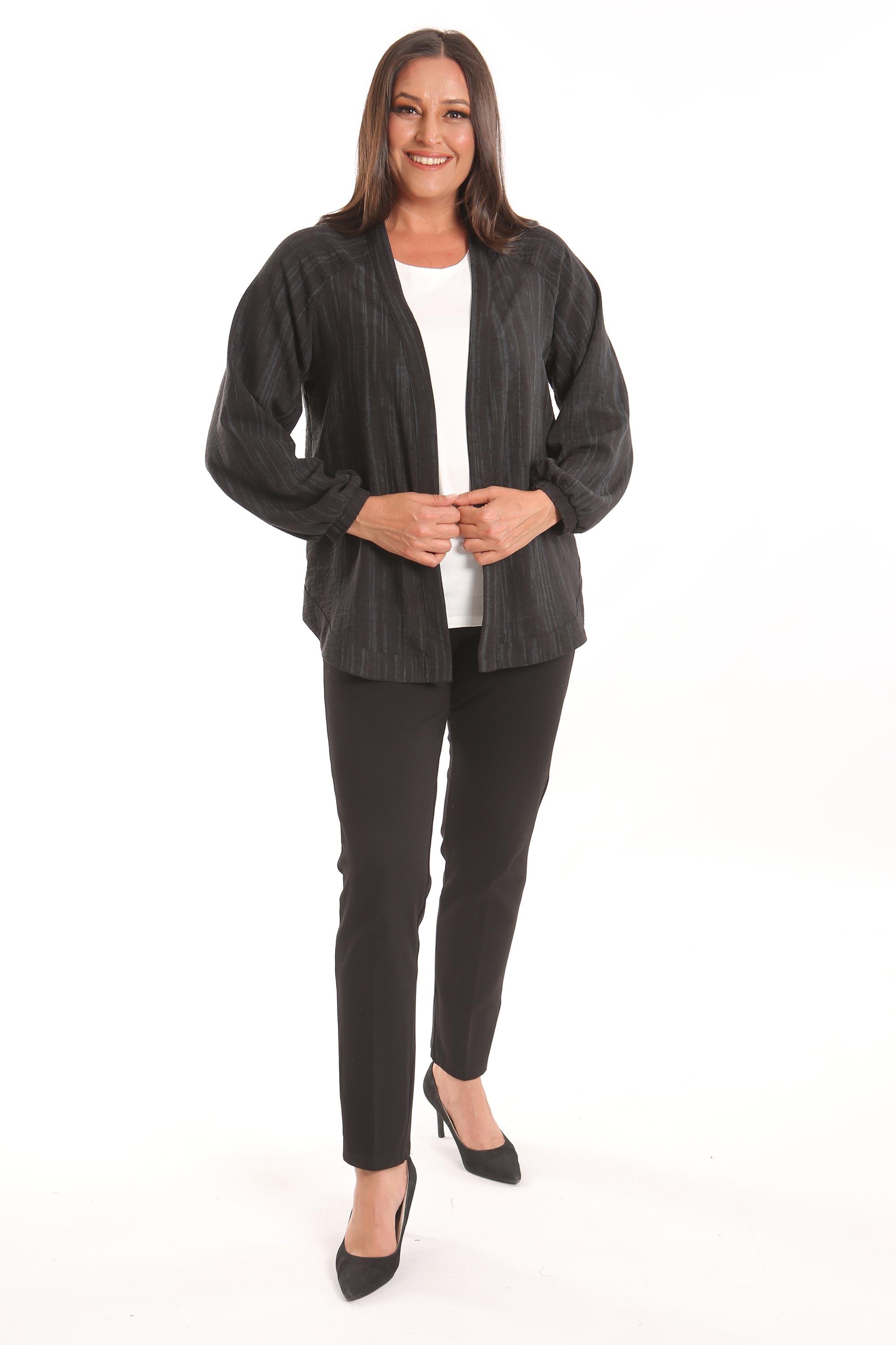 Trend42plus Büyük Beden Kumaşı Çizgili Kolları Lastikli Oversize  Siyah Ceket