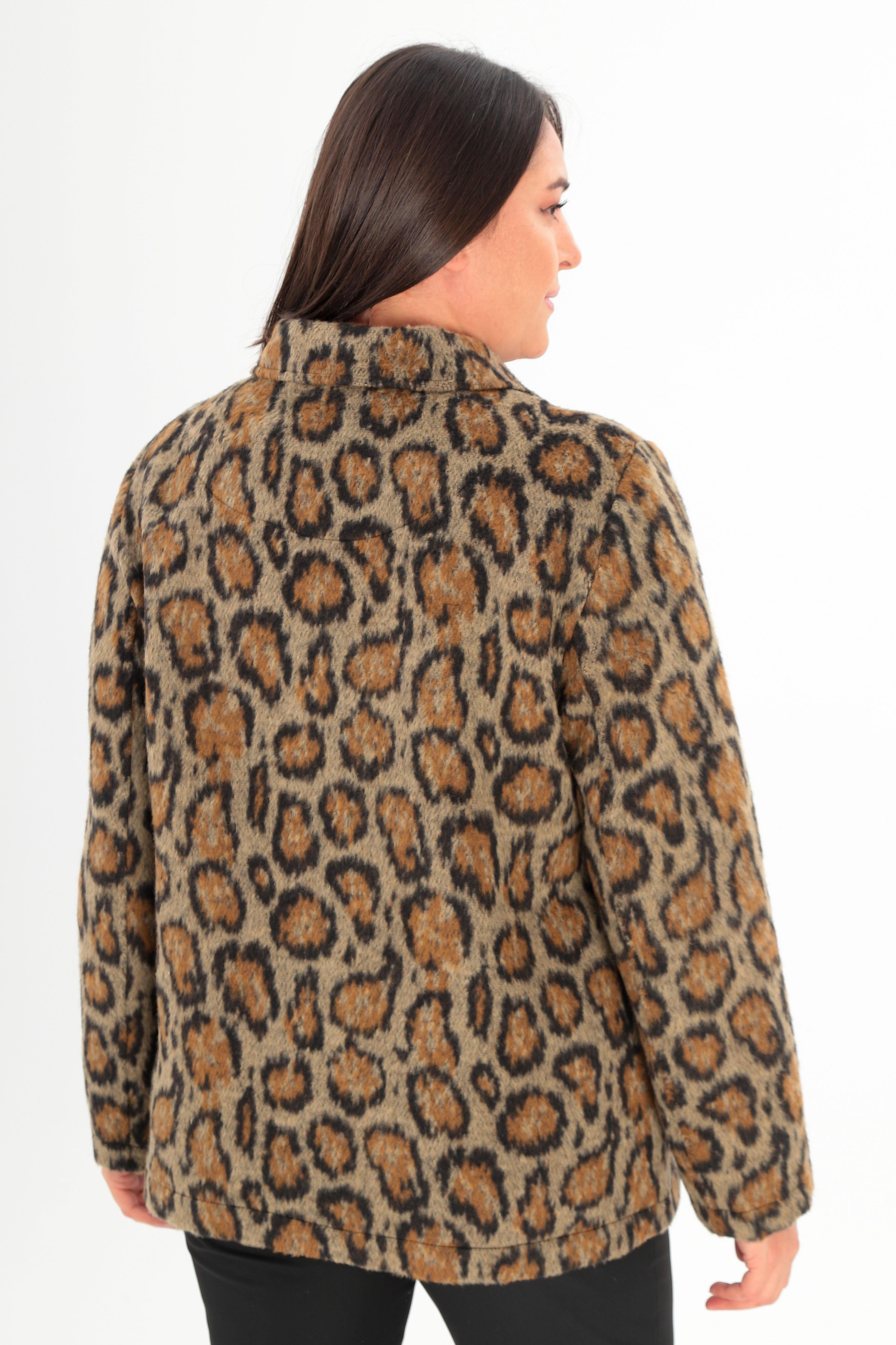 Trend42plus Büyük Beden Leopar Desenli Düğmeli Kahverengi Erkek Yaka Kaban