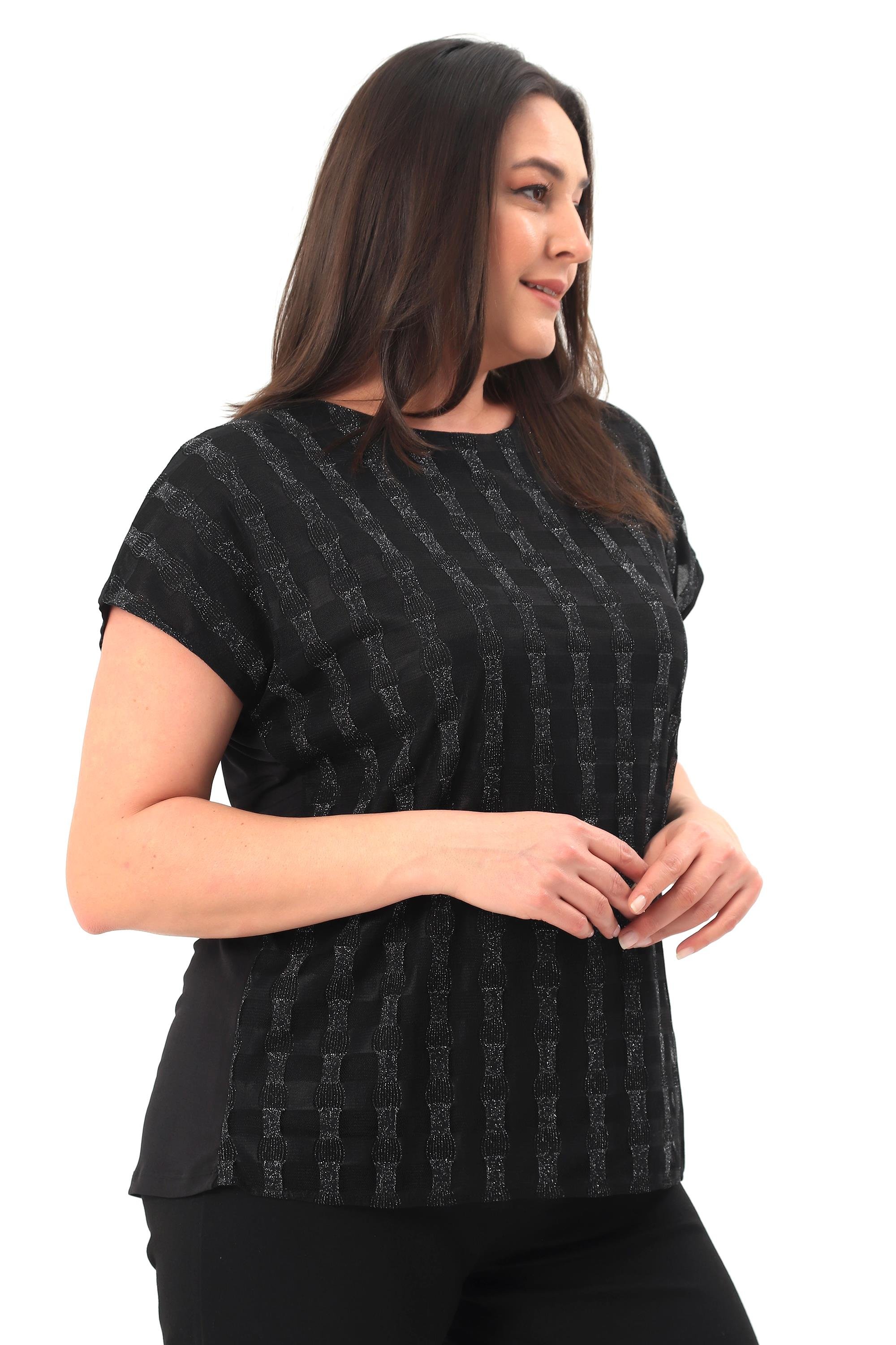 Trend42plus Büyük Beden Simli Kareli Düşük Kol Siyah Bluz
