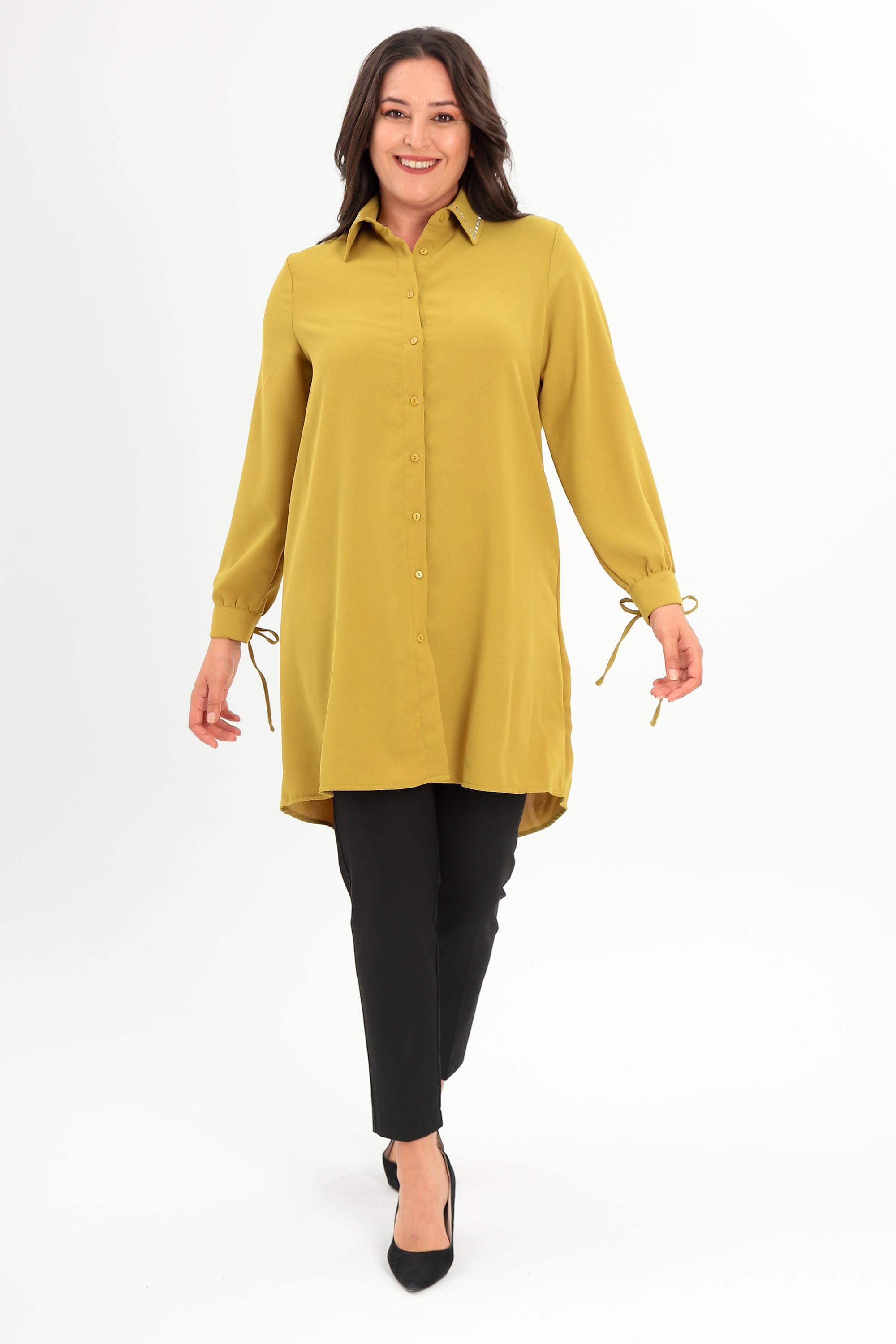 Trend42plus Büyük Beden Yakası Baget Taşlı Yağ Yeşili Tunik