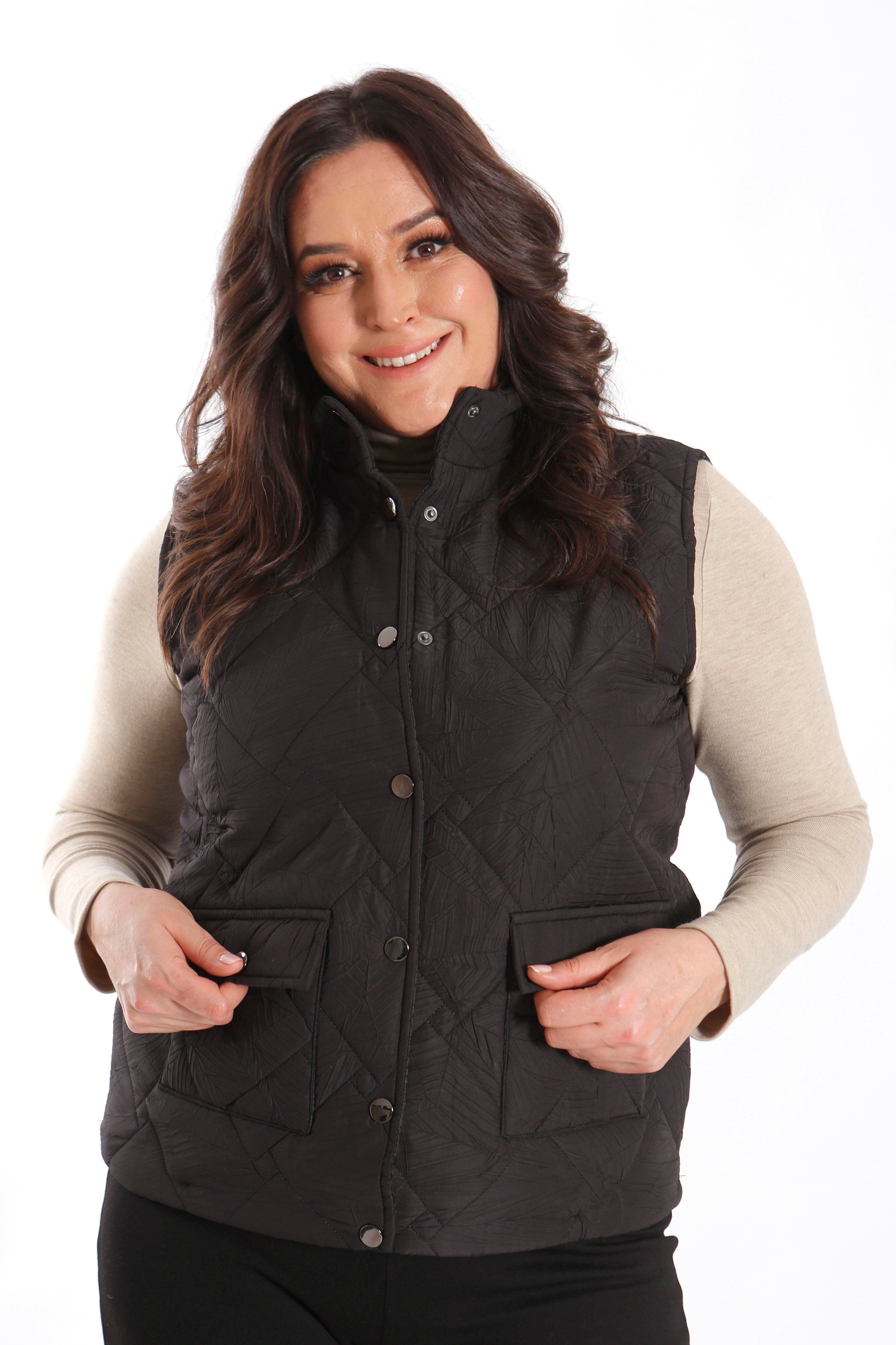 Trend42plus Büyük Çıt Çıt Düğmeli Kapitone Siyah Yelek