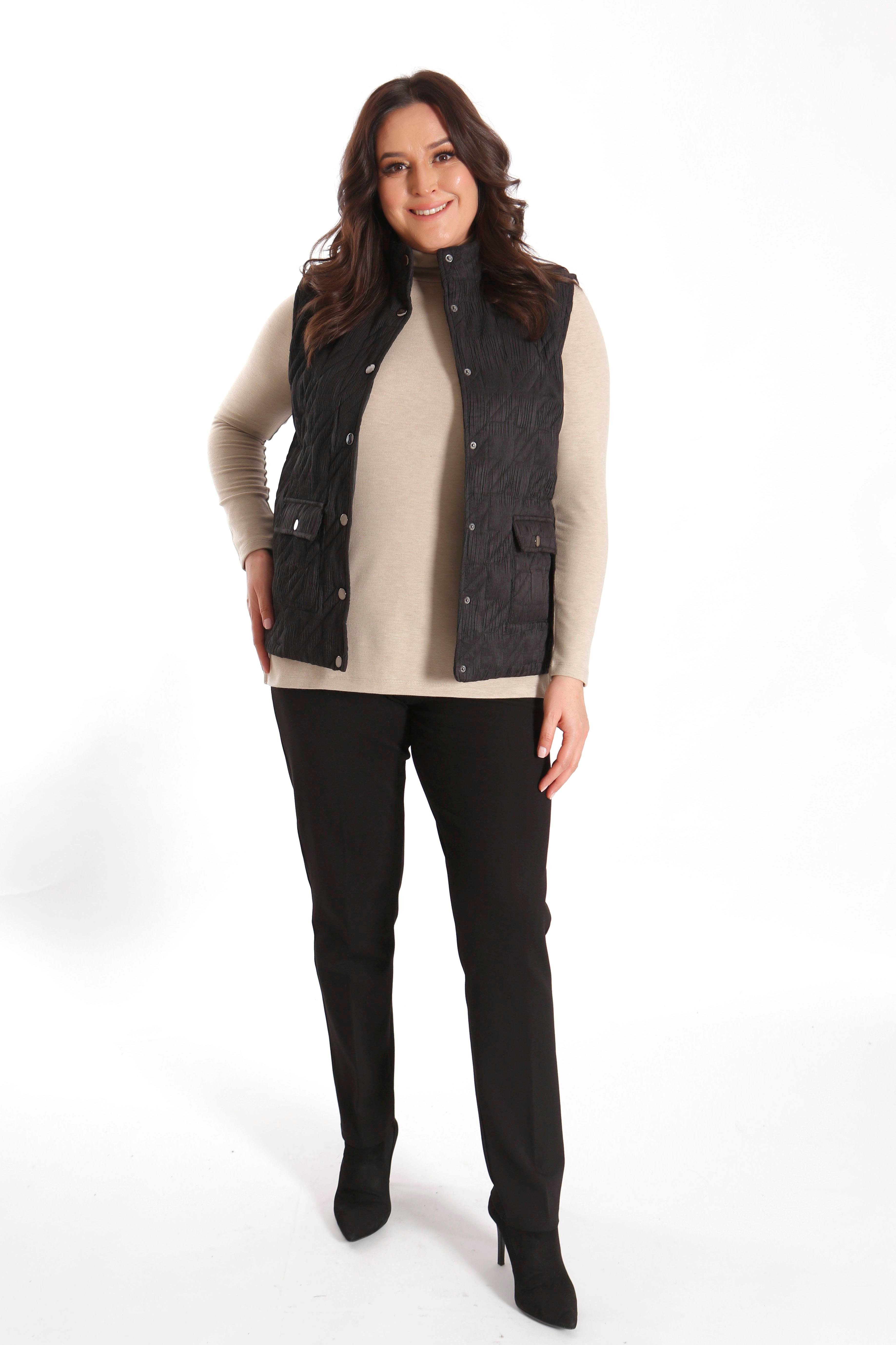 Trend42plus Büyük Çıt Çıt Düğmeli Kapitone Siyah Yelek