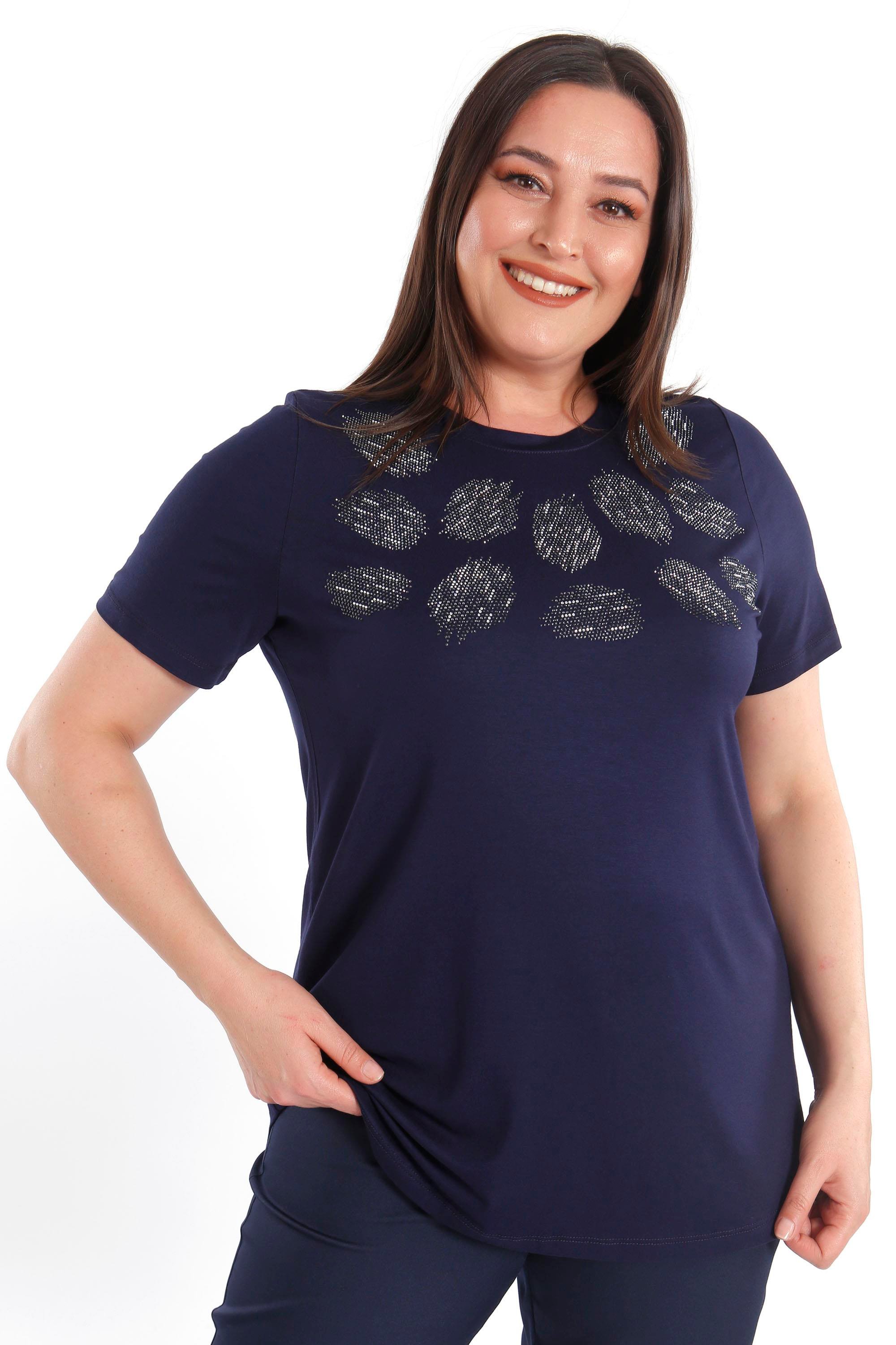 Trend42plus Crystal taşlı Kısa Kol Büyük Beden Viskoz Lacivert Kadın T-Shirt