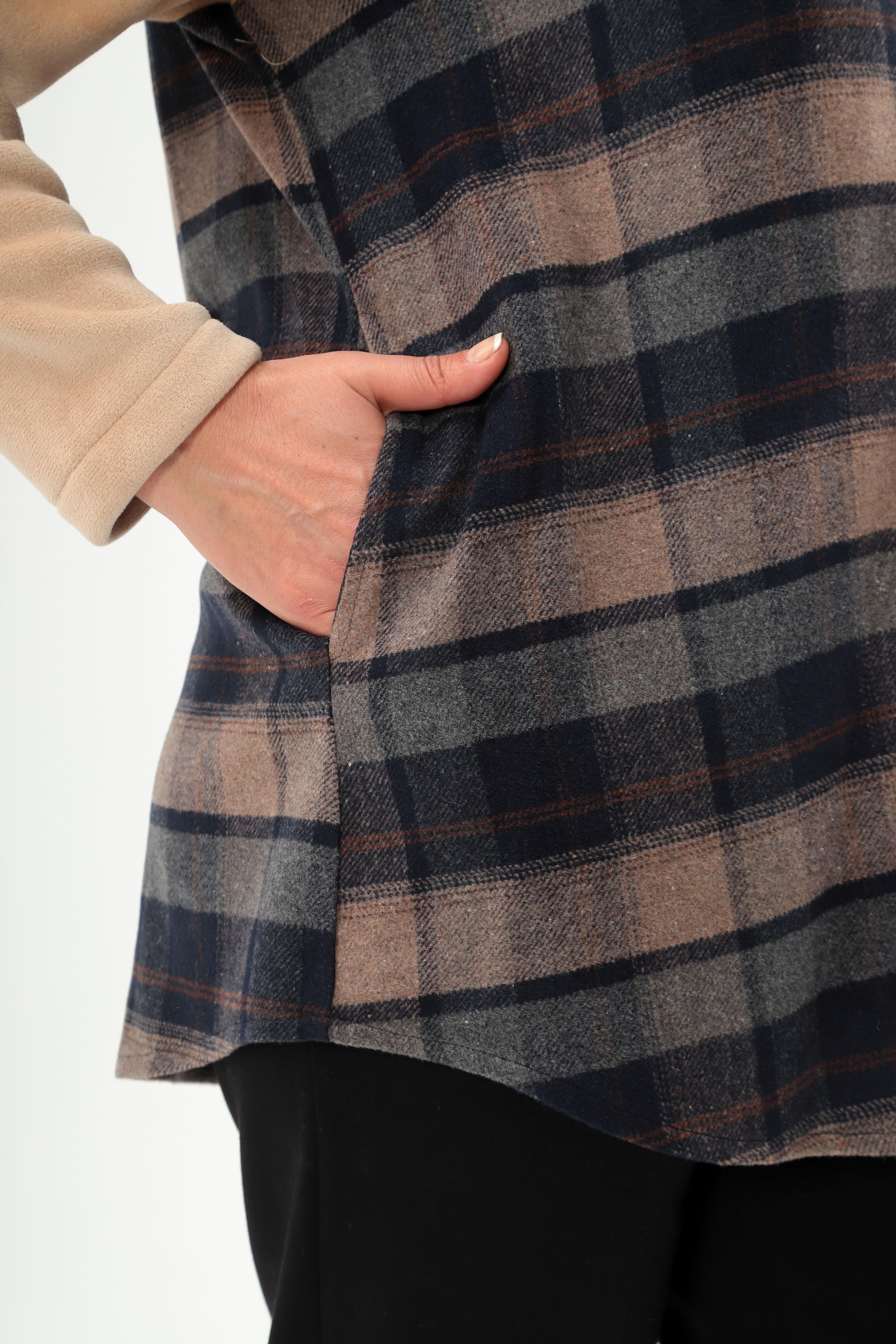 Trend42plus Ekose Desen Çıt Çıt Düğmeli Cep Detaylı Bej Mont