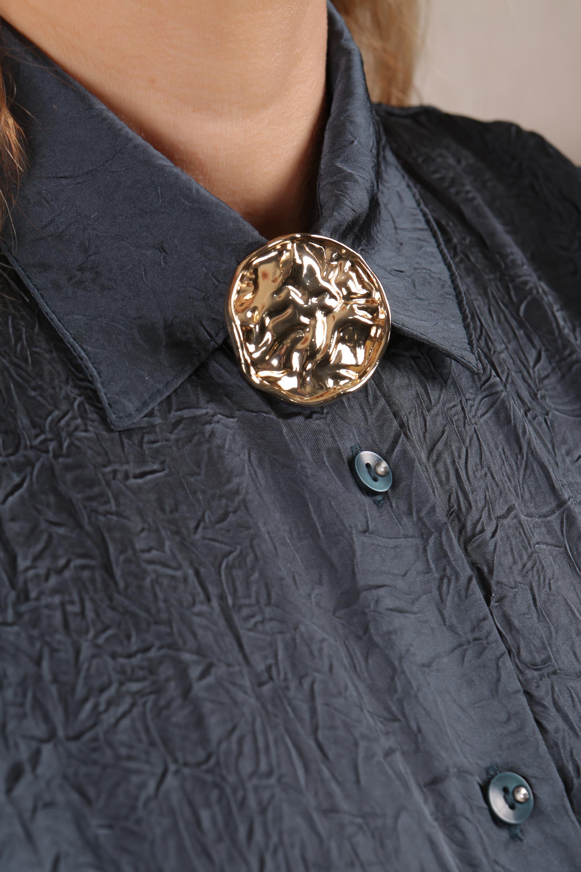 Trend42plus Gold Buruşuk Kıvrımlı Tasarım Broş