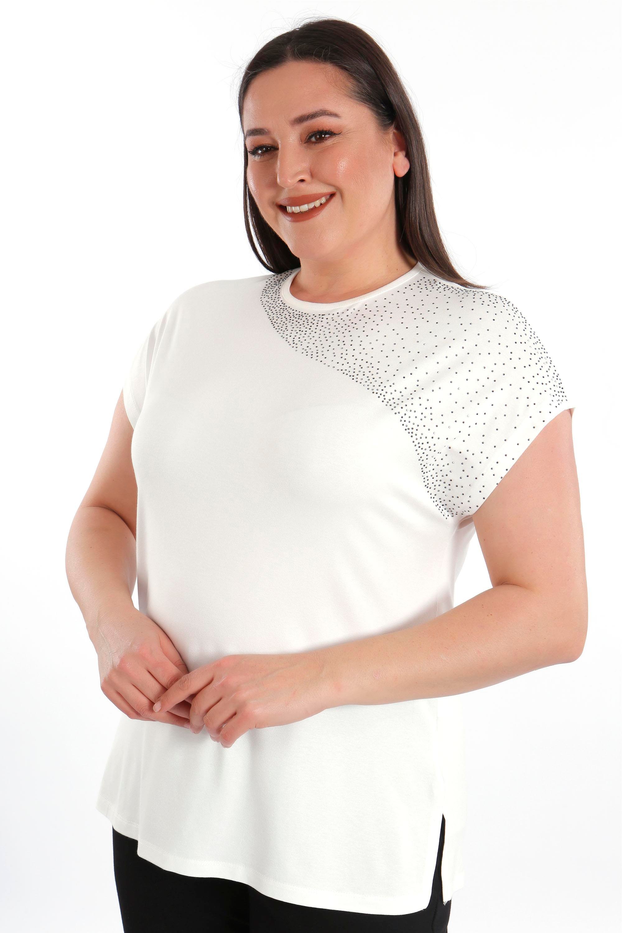 Trend42plus Omuz Kısmı Crystal taşlı Kısa Kol Büyük Beden Viskoz Ekru Kadın T-Shirt