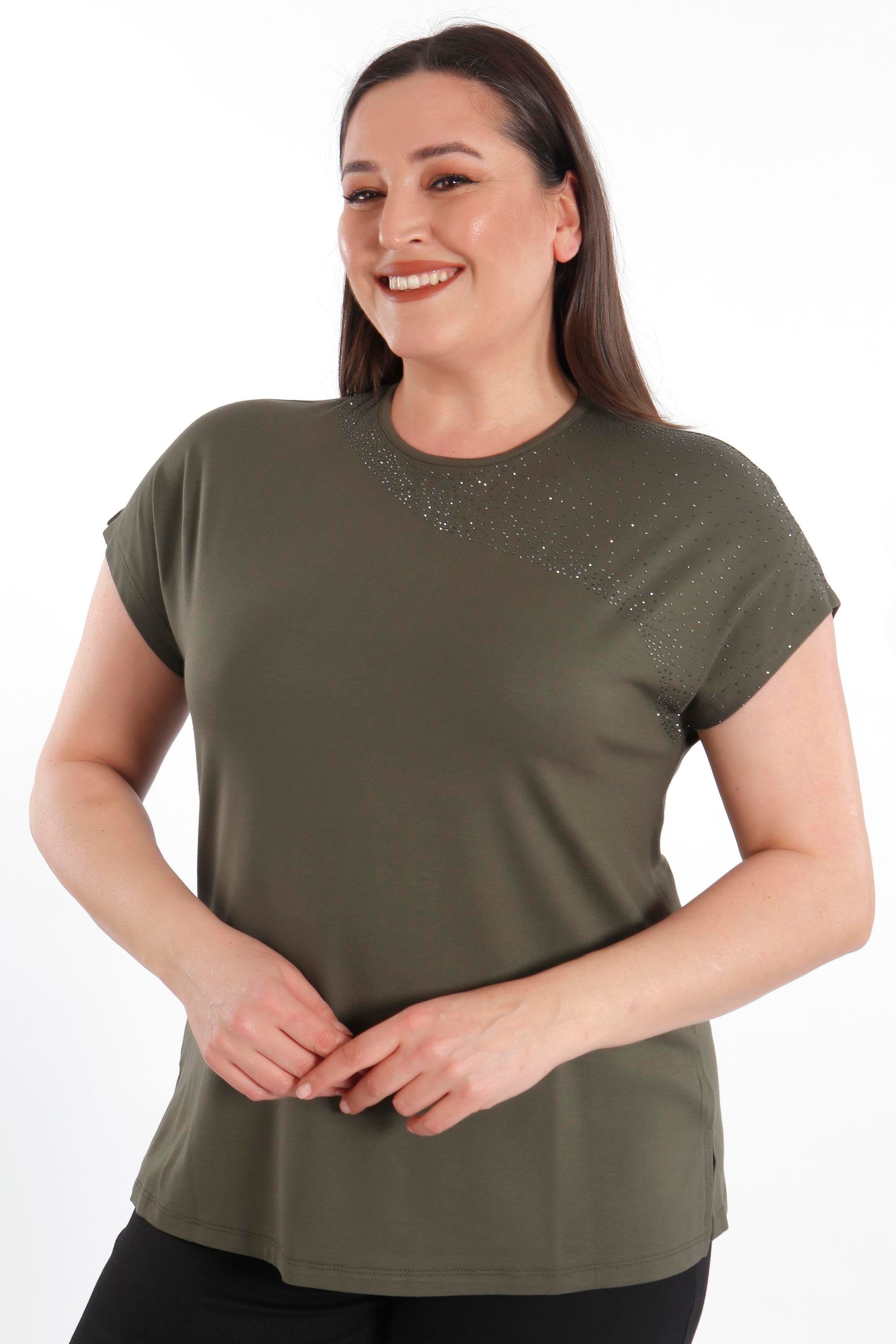 Trend42plus Omuz Kısmı Crystal taşlı Kısa Kol Büyük Beden Viskoz Haki Kadın T-Shirt