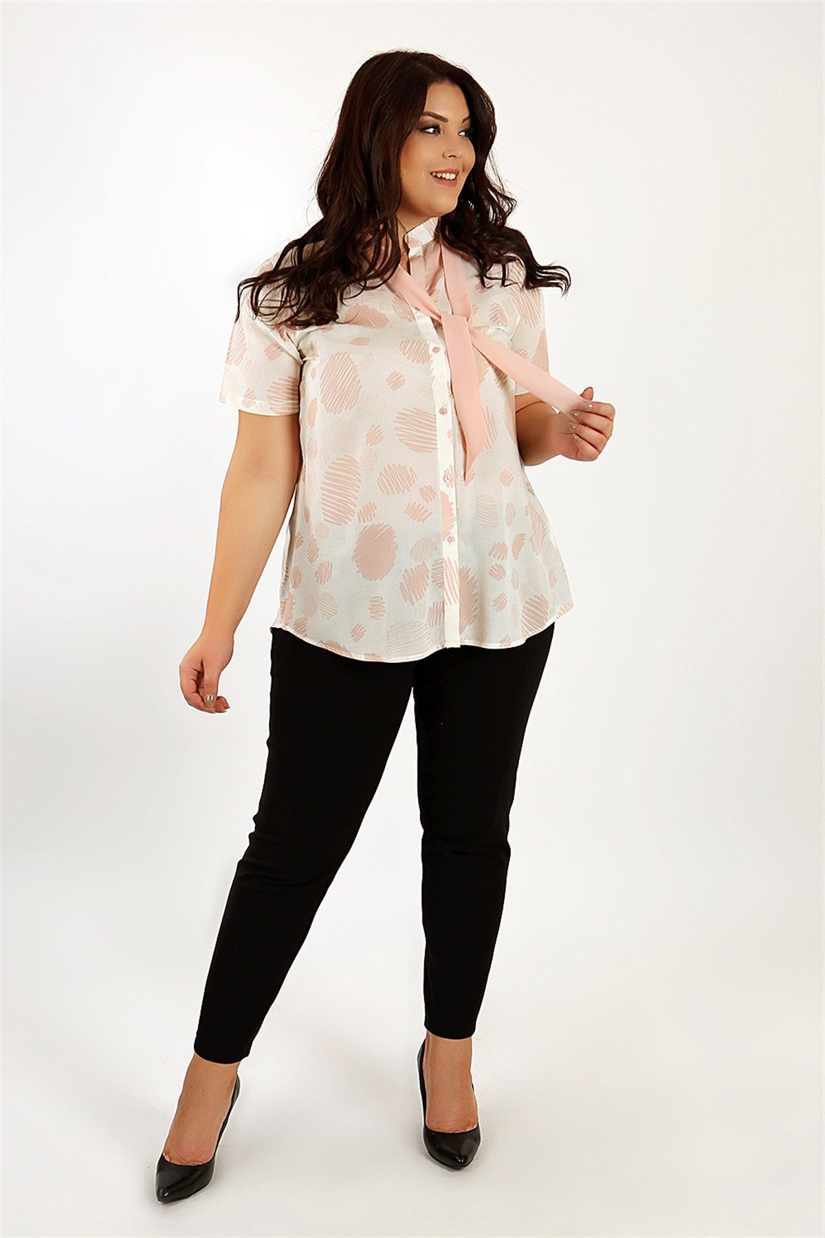 Yaka Fularlı Pudra Gömlek