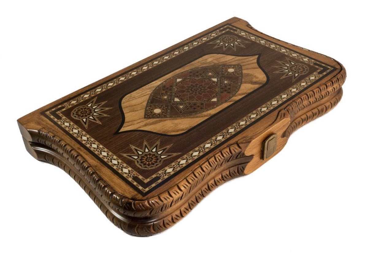 QUEEN  OYMALI TAVLA (51.5x32x7 cm) Helena Wood Art