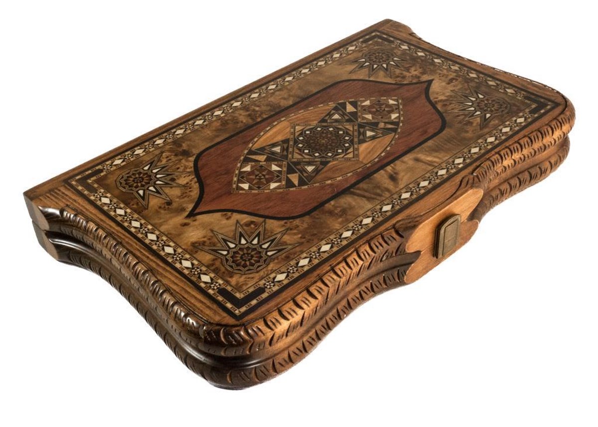 QUEEN  OYMALI TAVLA (51.5x32x7 cm) Helena Wood Art