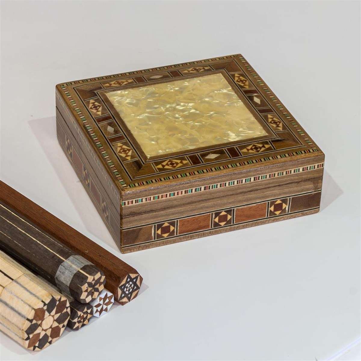 Sevgililer Günü İsimli Kişiselleştirilebilir KutuHelena Wood Art