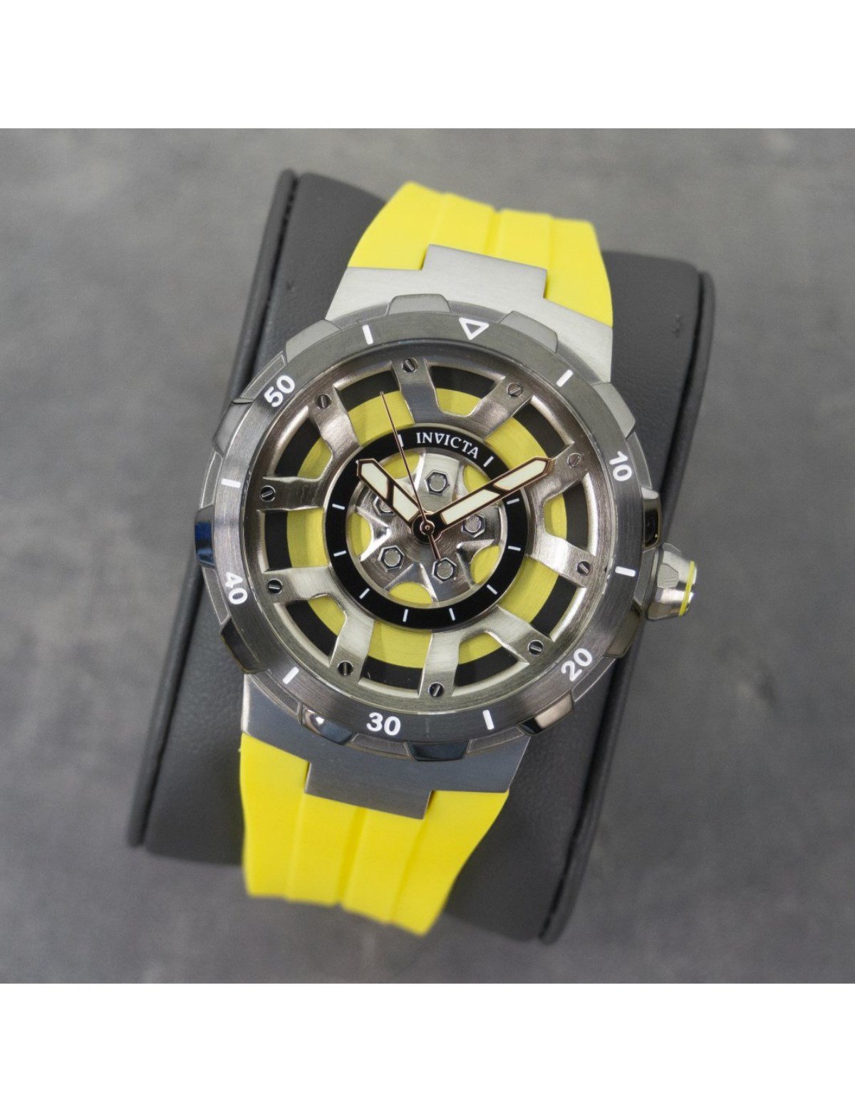 INVICTA 249443 Invicta Racing