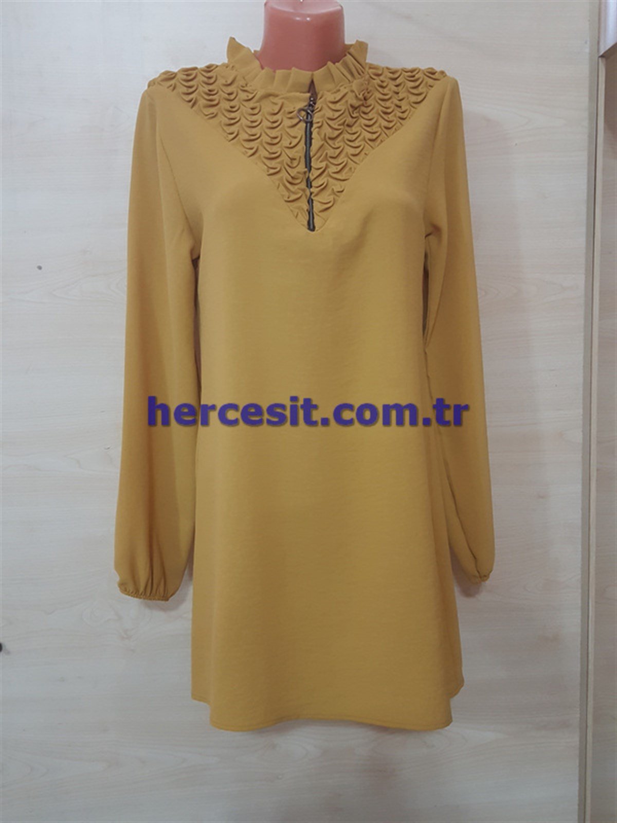Hisset Boyun Detaylı Tunik