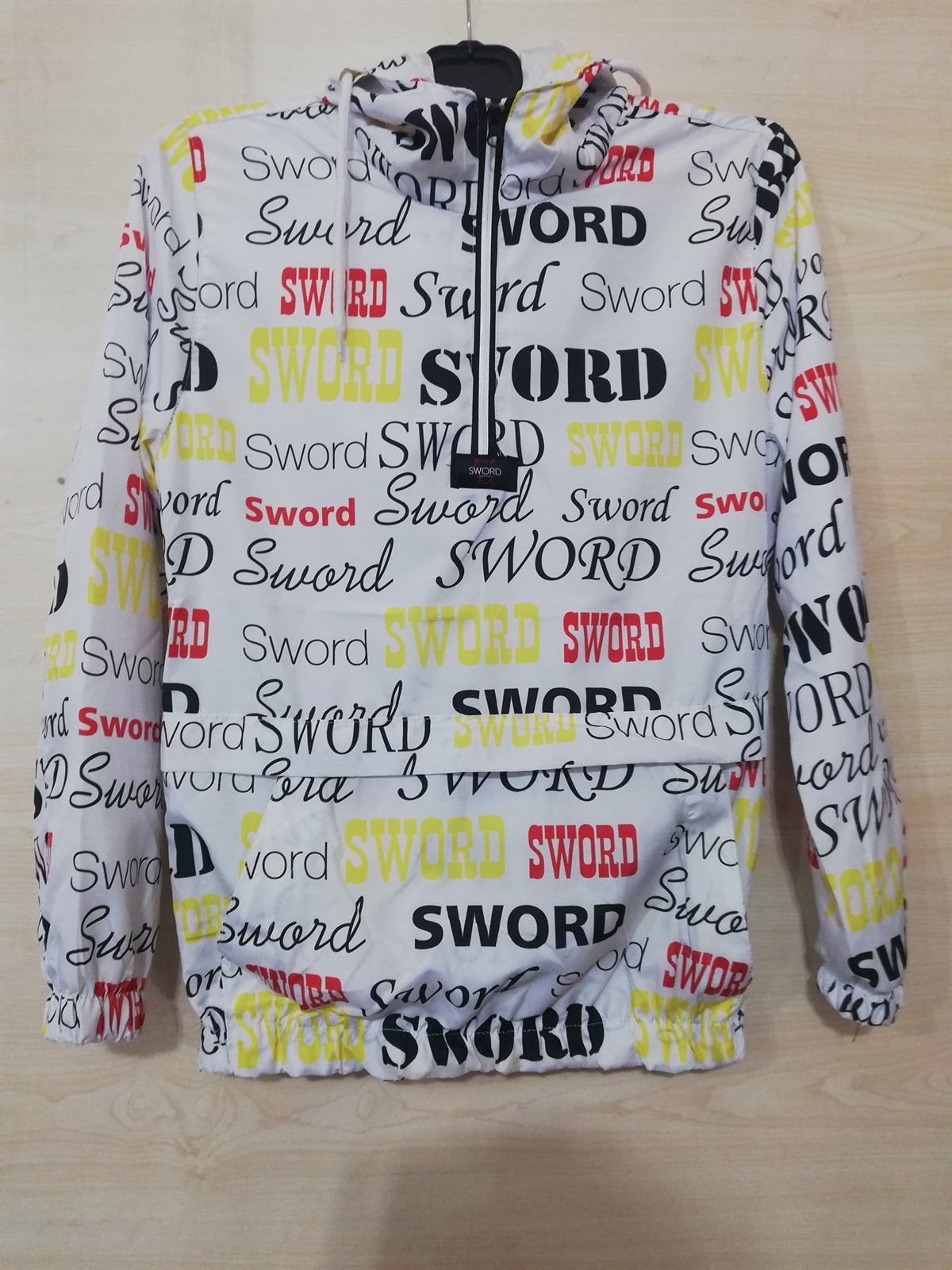 Sword Baskılı Erkek Yağmurluk Sweat