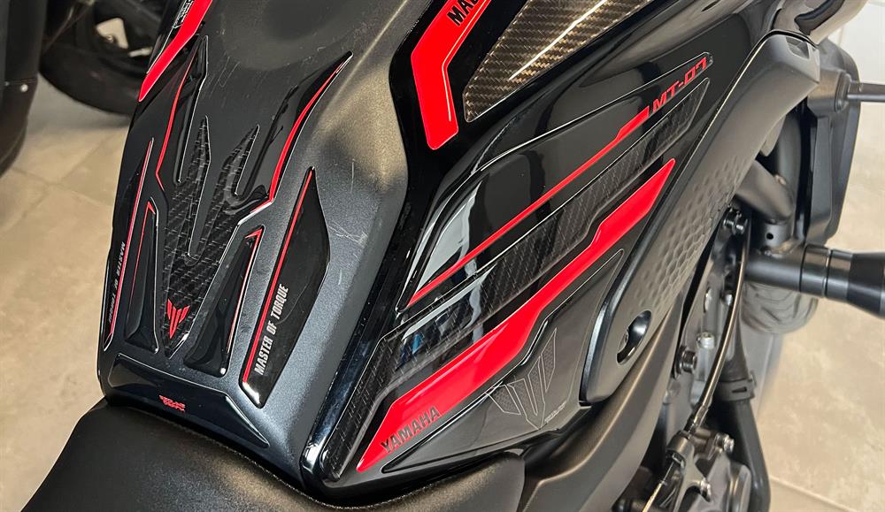  Yamaha MT-07 2021-2023 Uyumlu Tank Pad Seti Kırmızı Redlinegrafik