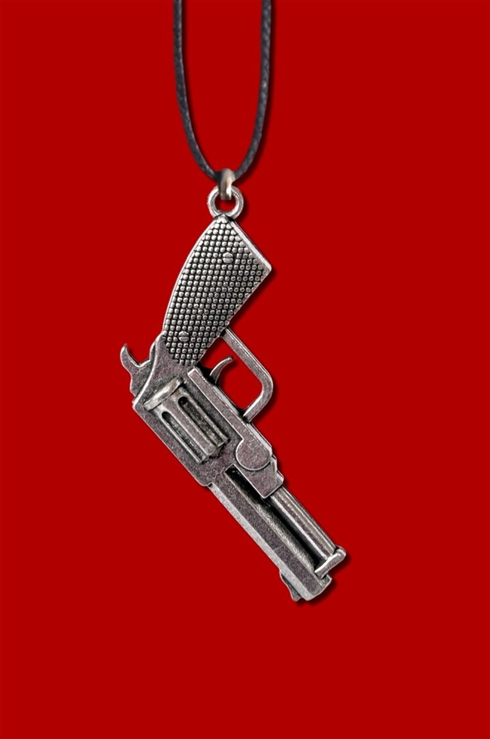 Altı Patlar Silah Erkek Kolye