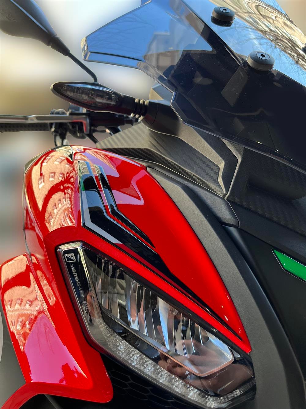 Aprilia Sr Gt 200 125 Far Üstü Far kaşı Sticker Pad