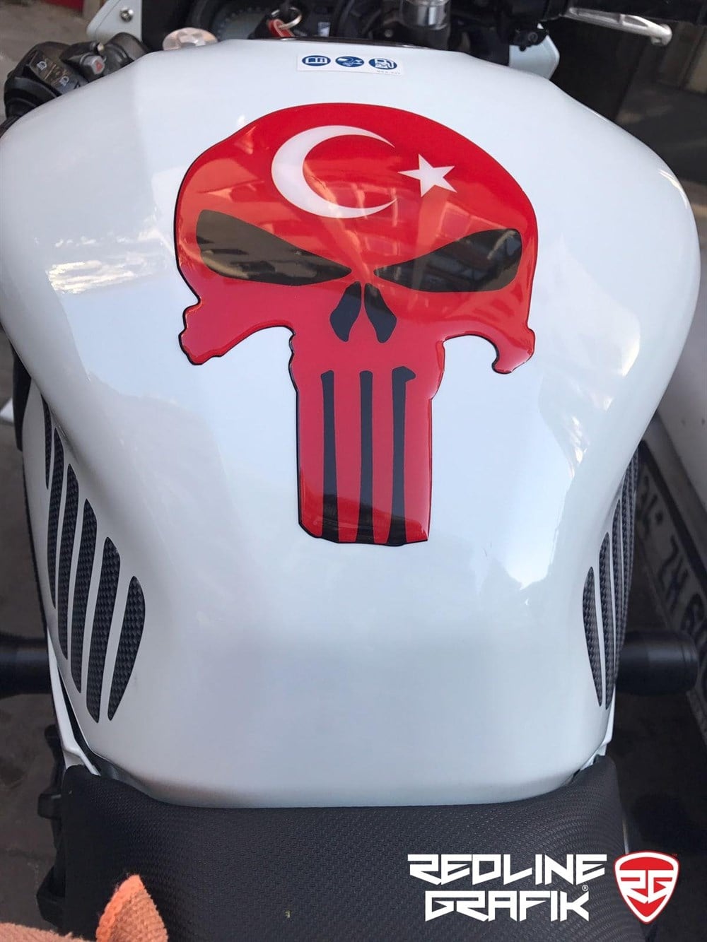 Araç Kaput 3D Sticker