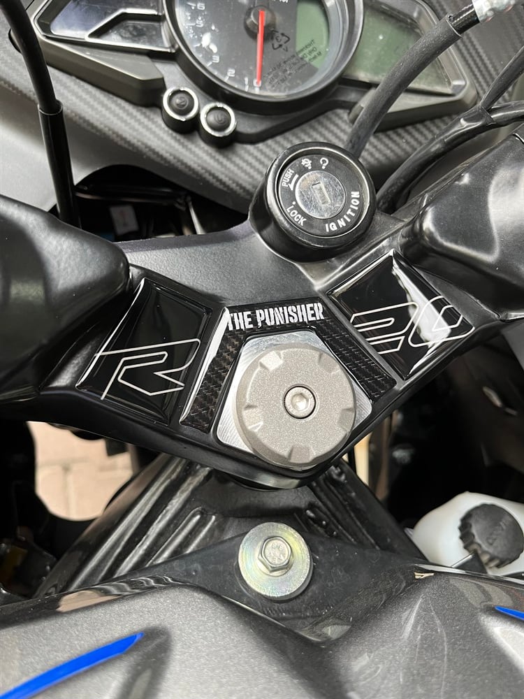 Bajaj Pulsar RS 200 Siyah Karbon Punisher Edition Gidonlu Tank Pad Set