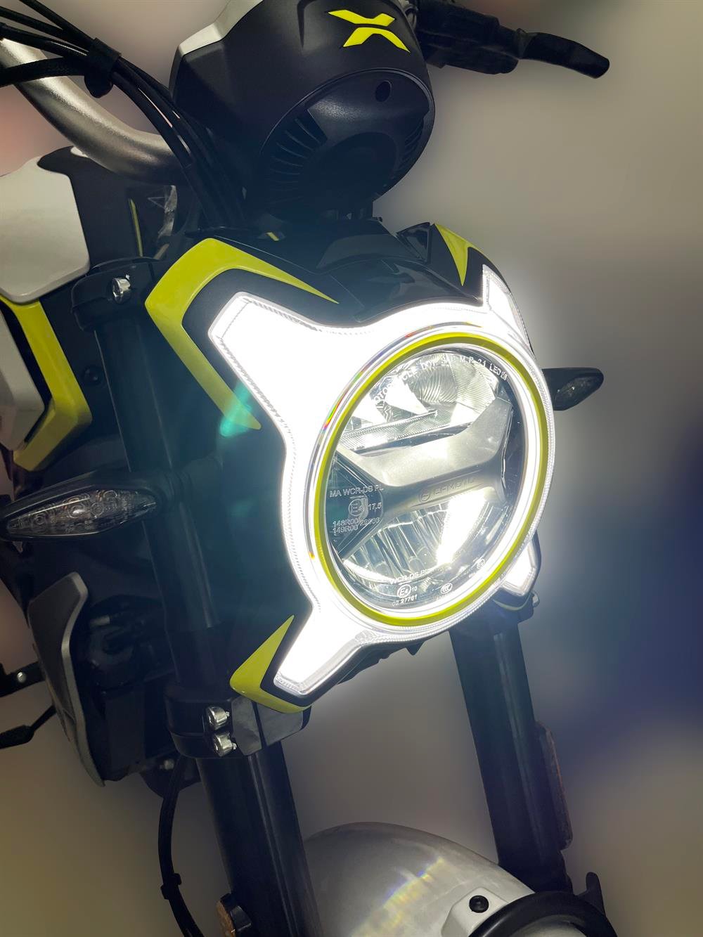 Cf moto 250 CL X Siyah Sarı Far Sticker Set