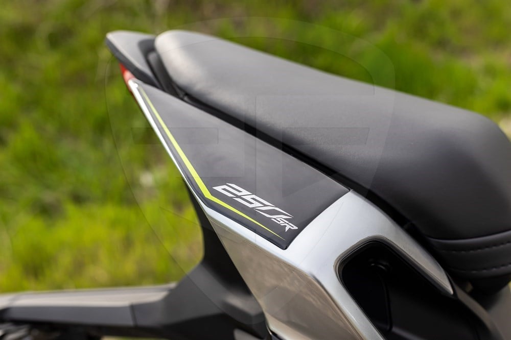 Cf moto 250 SR Full Sticker Pad Set Siyah-Neon Sarı